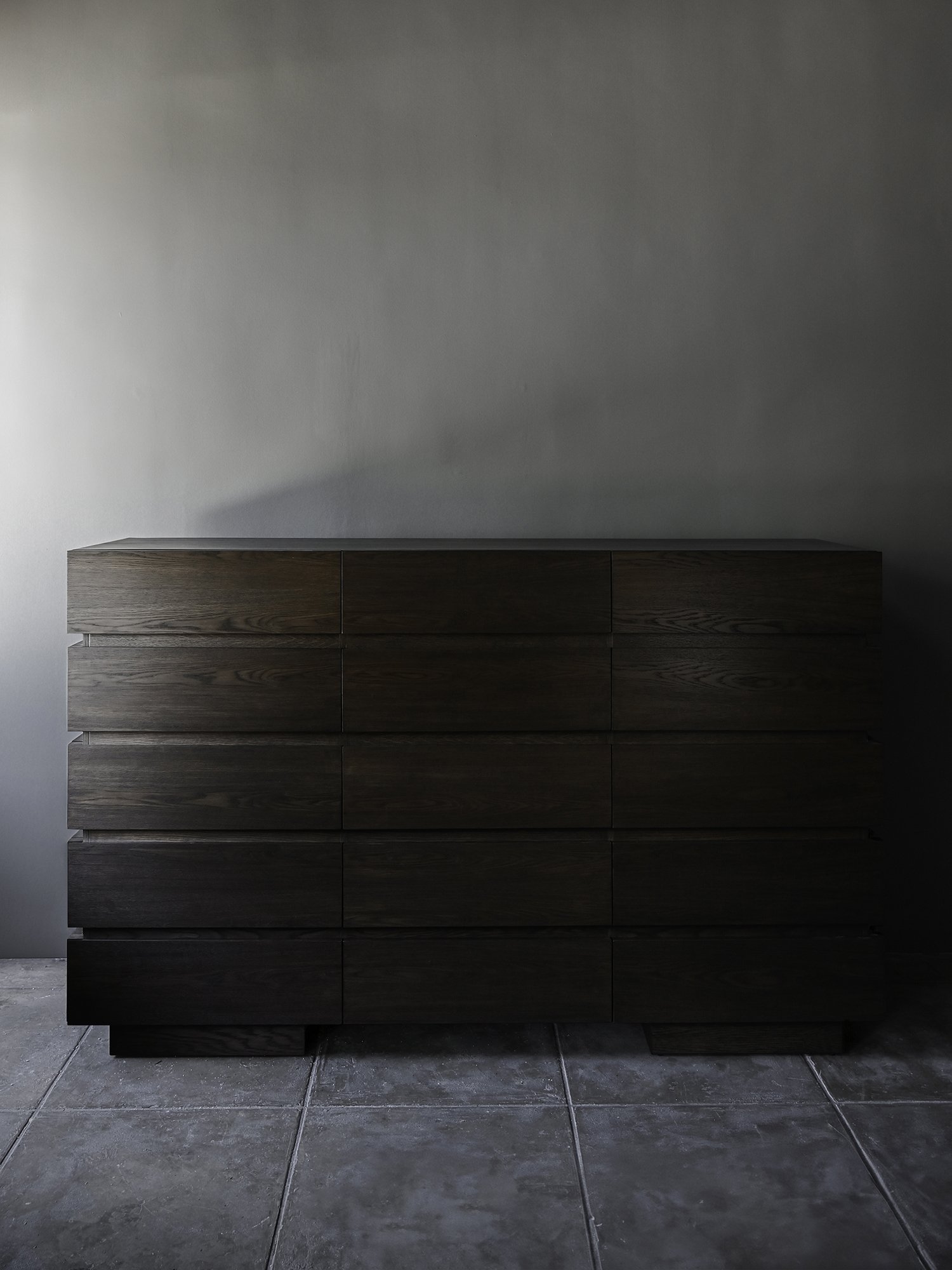 OSKLO_DRESSER_1.jpg