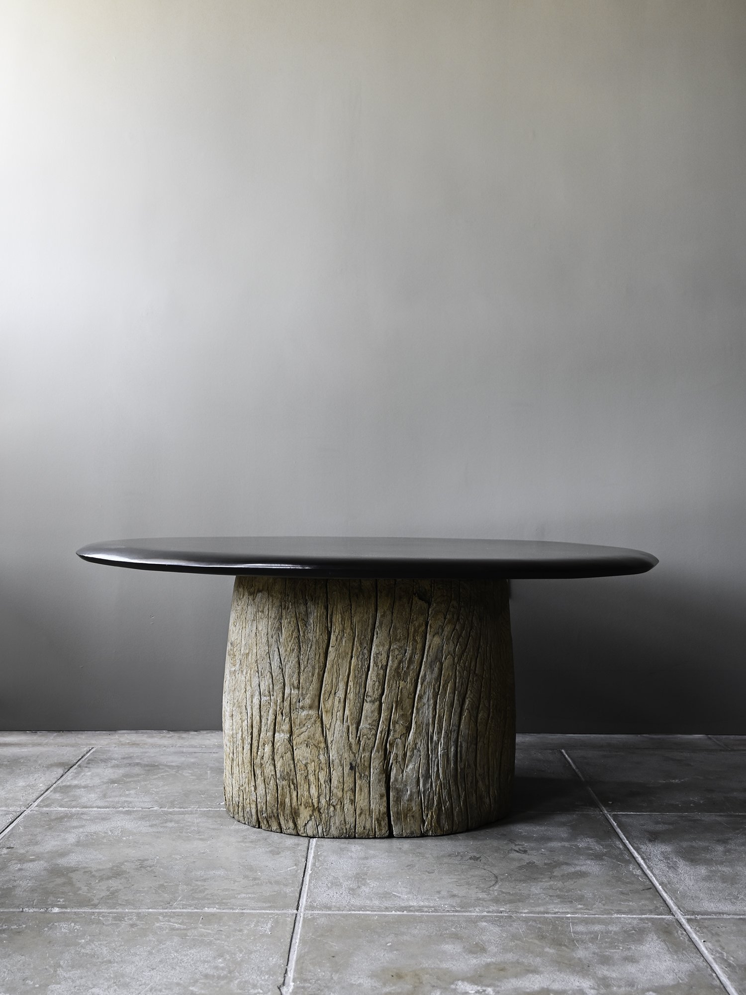OSKLO_STUMPCOFFEETABLE_1.jpg