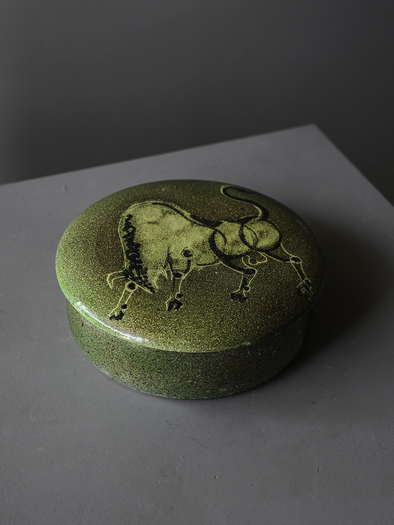 OSKLO_BULLCERAMIC_1.jpg
