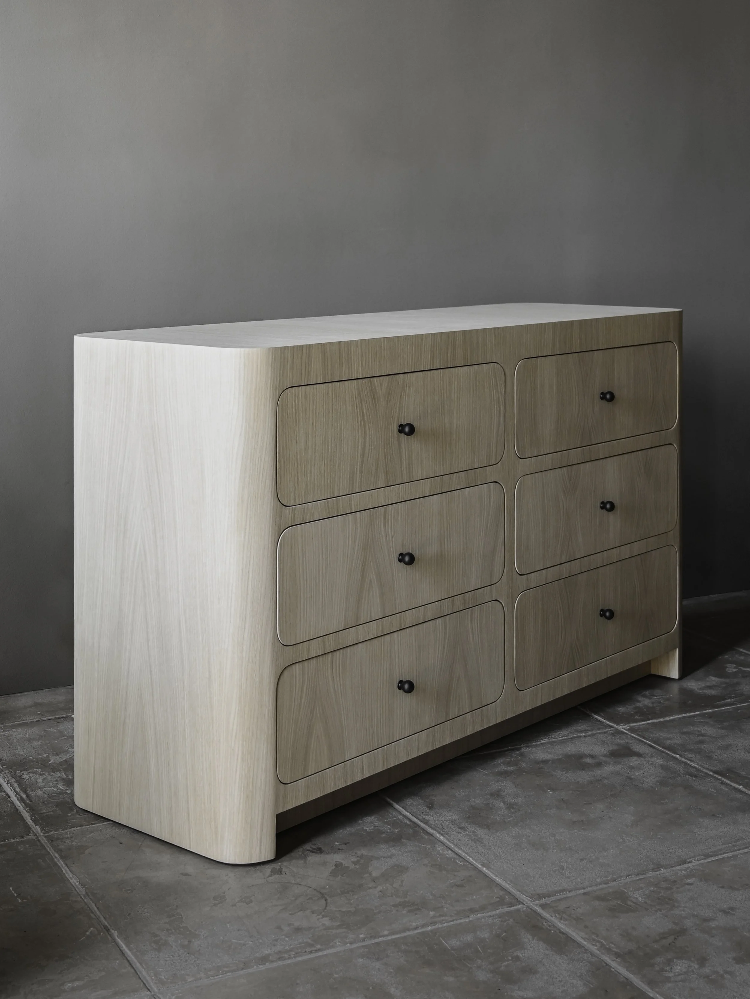 StudioOsklo_AtraniDresser_6.jpg (Copy)