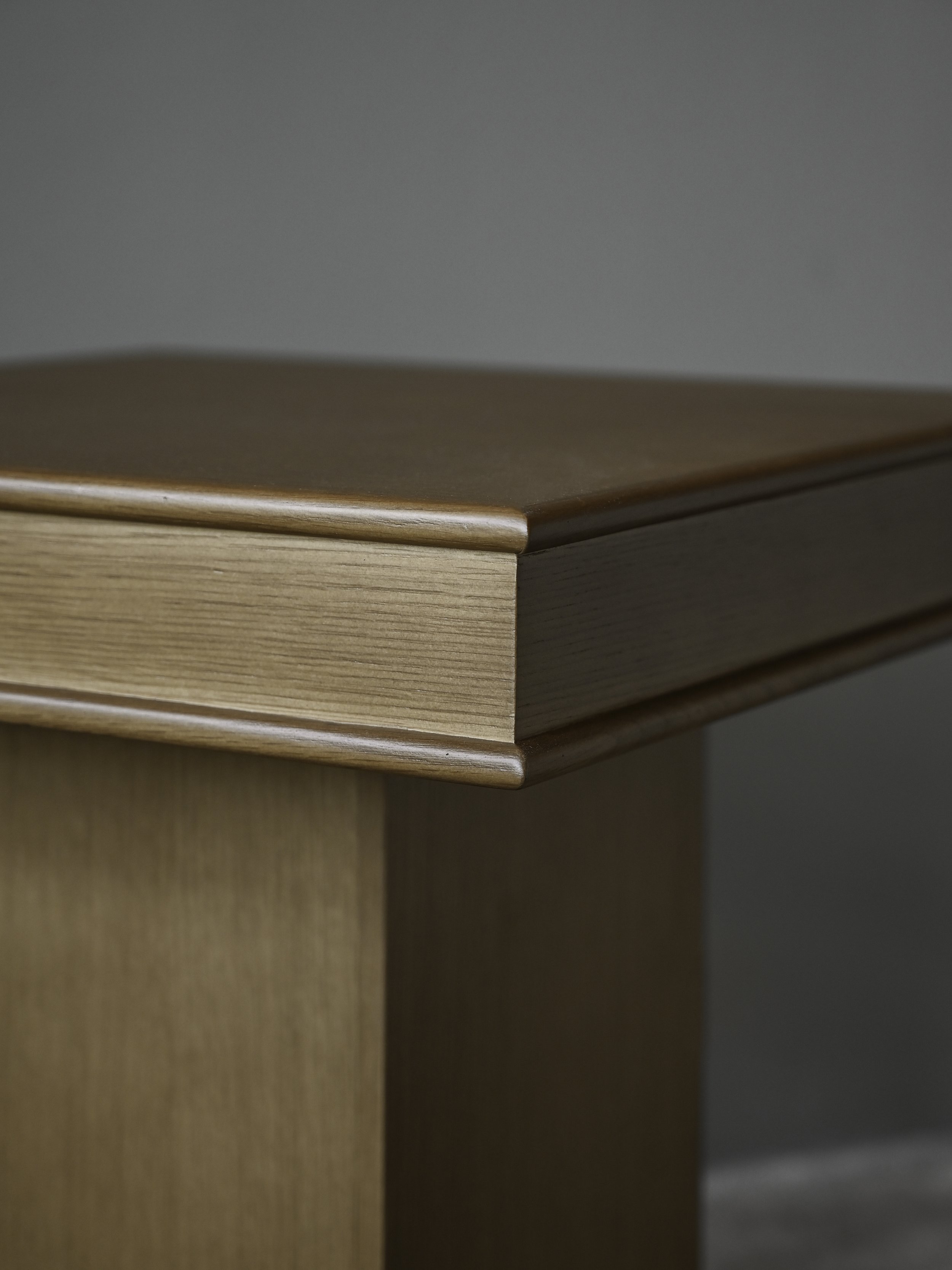 StudioOsklo_sidetable_4.jpg
