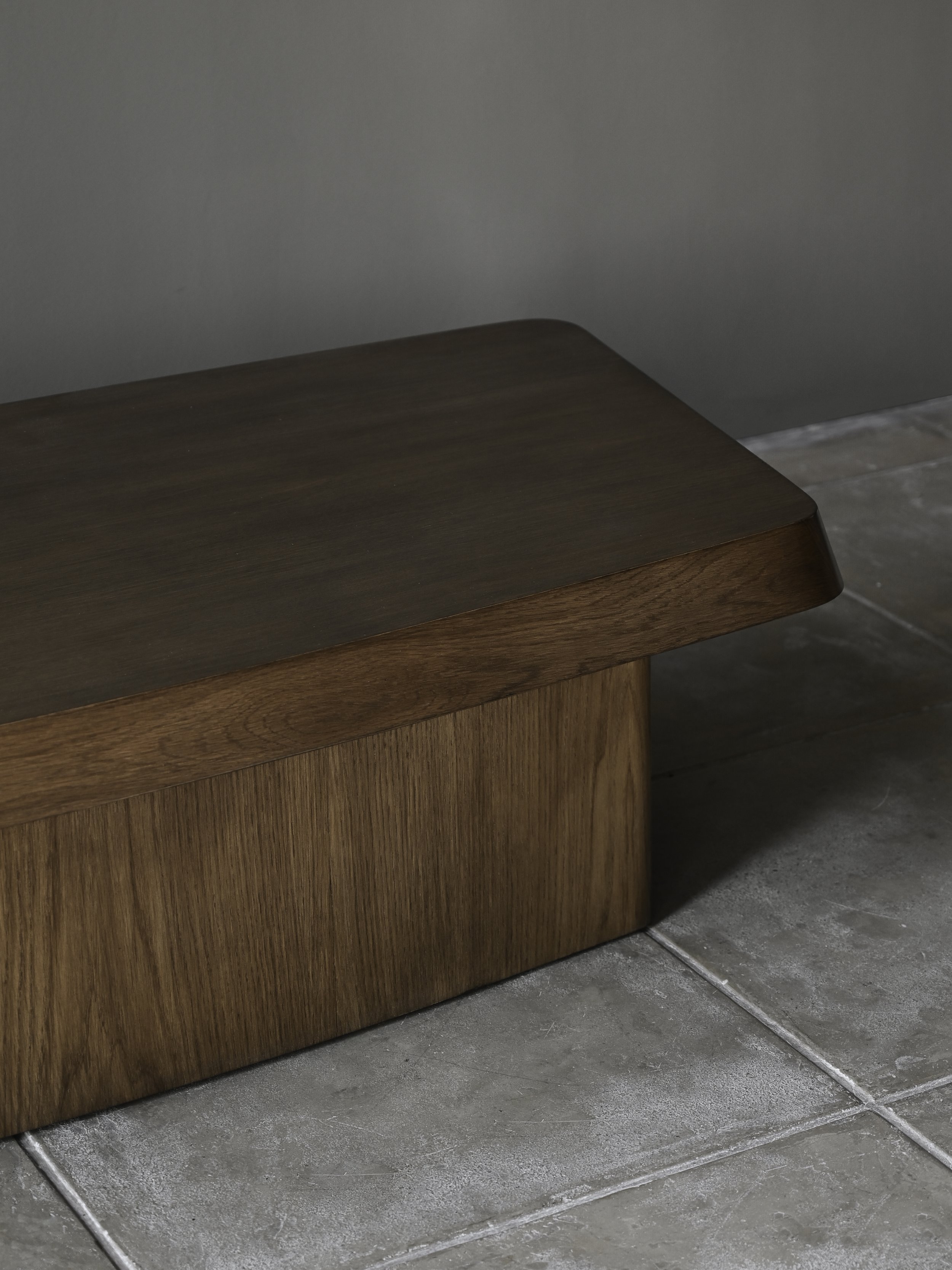 StudioOsklo_9:30_CoffeeTable3_2.jpg