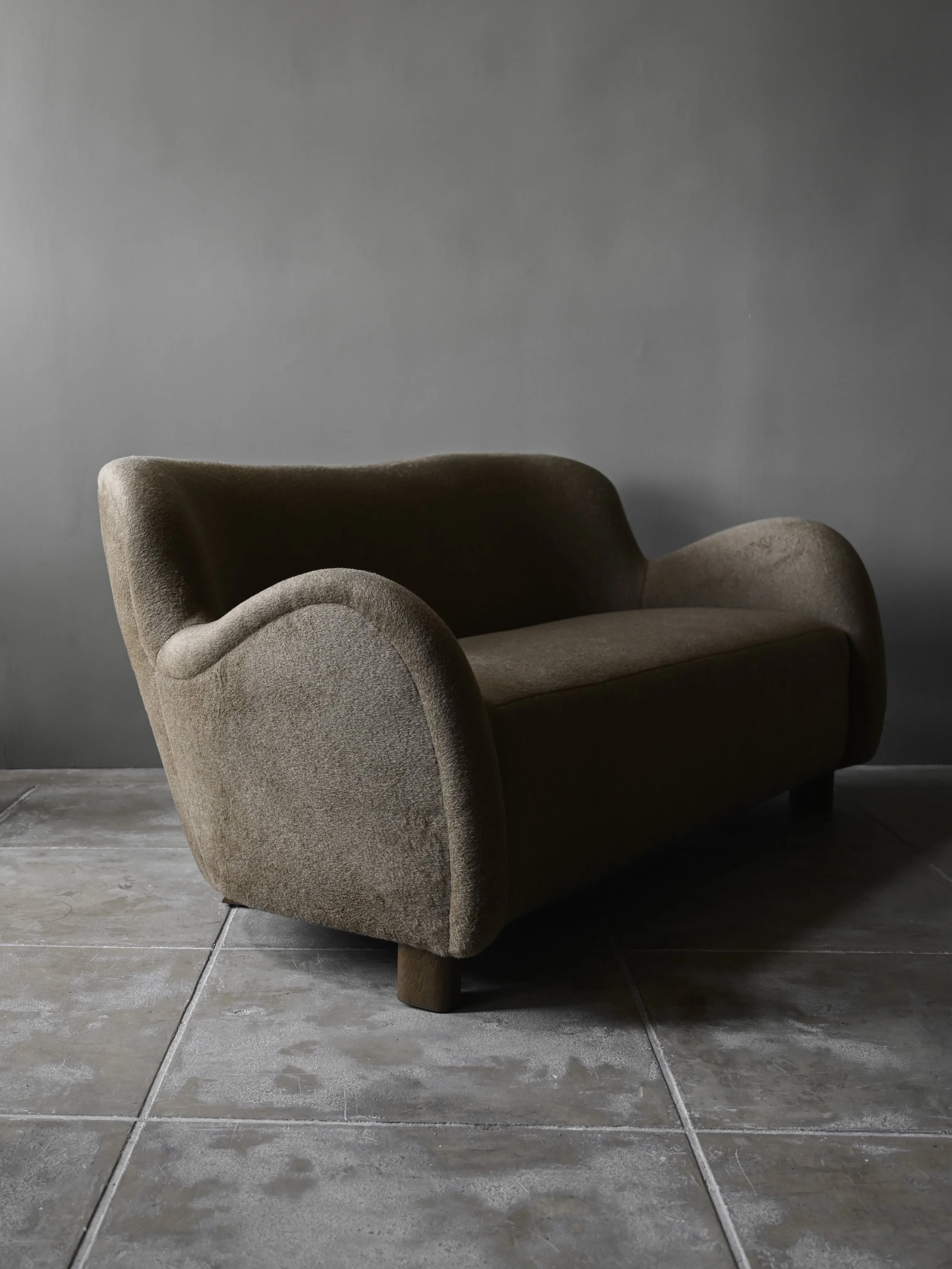 StudioOsklo_AnanaLoveseat_5.jpg (Copy)