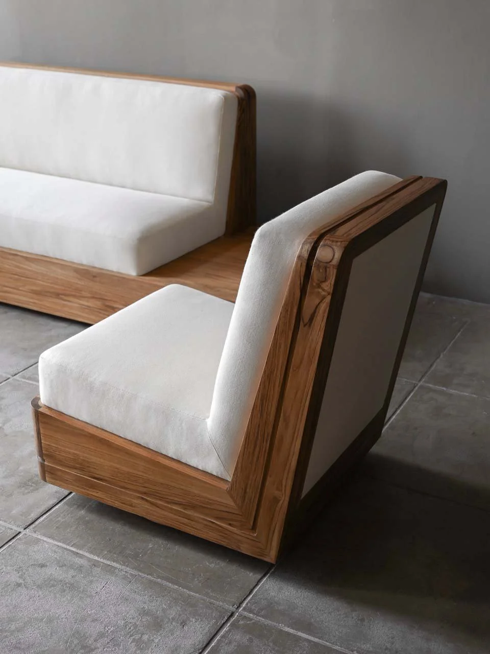 OSKLO_8:14_OutdoorSofa_9_Web_Updated.jpg
