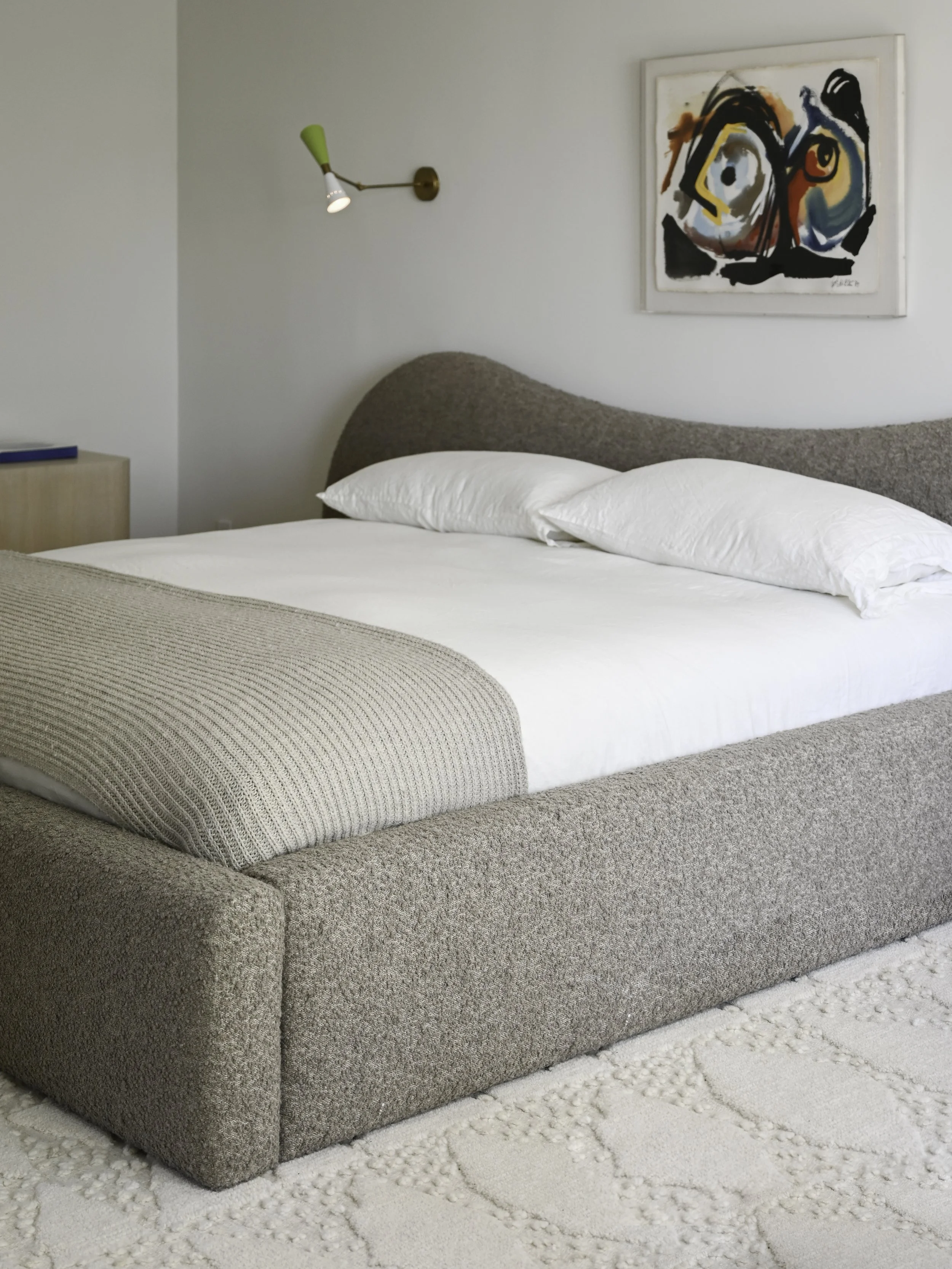 StudioOsklo_4:6:26_LomaVista_Bed2_3.jpg