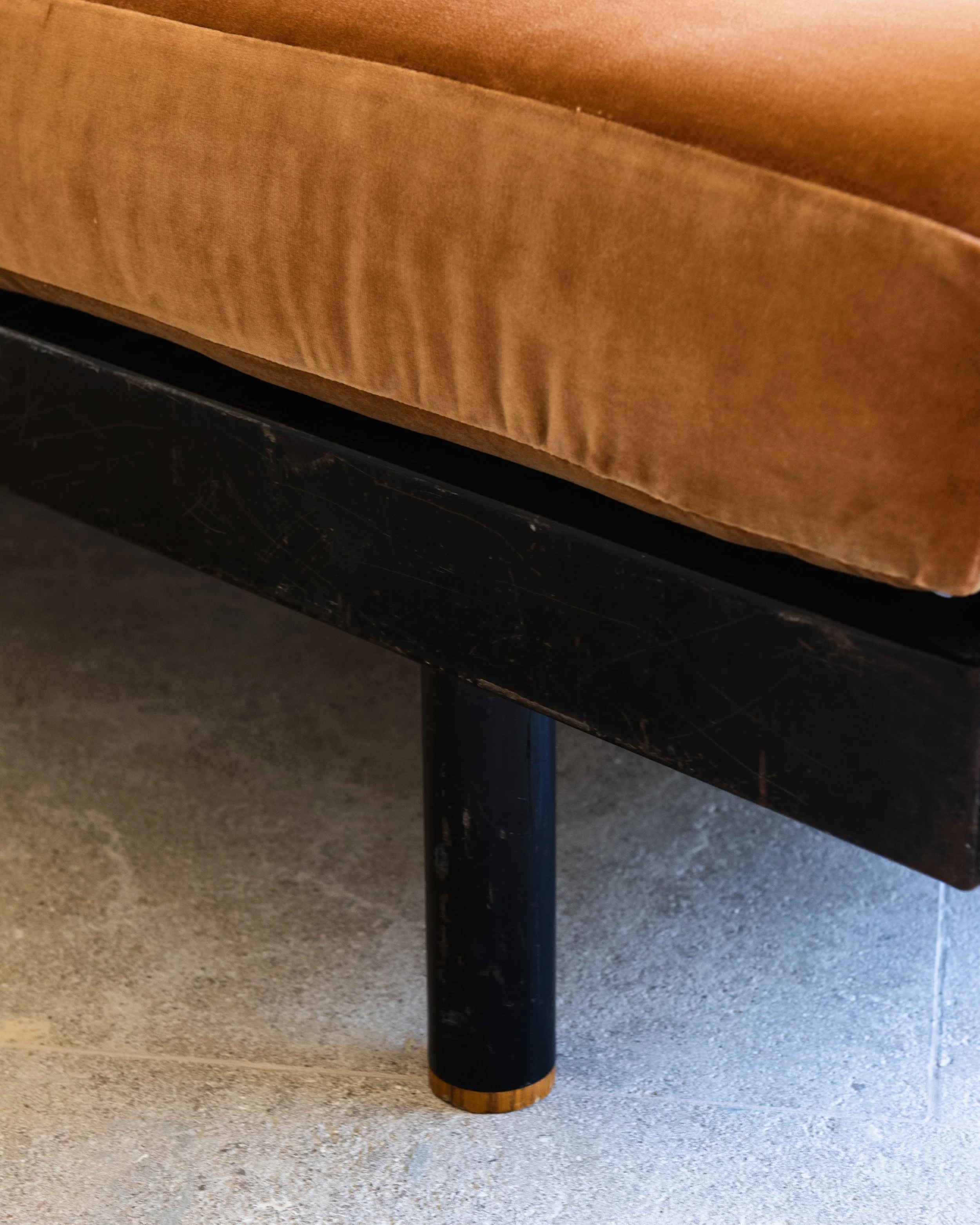 StudioOsklo_JeanProuveDaybed-2.jpg
