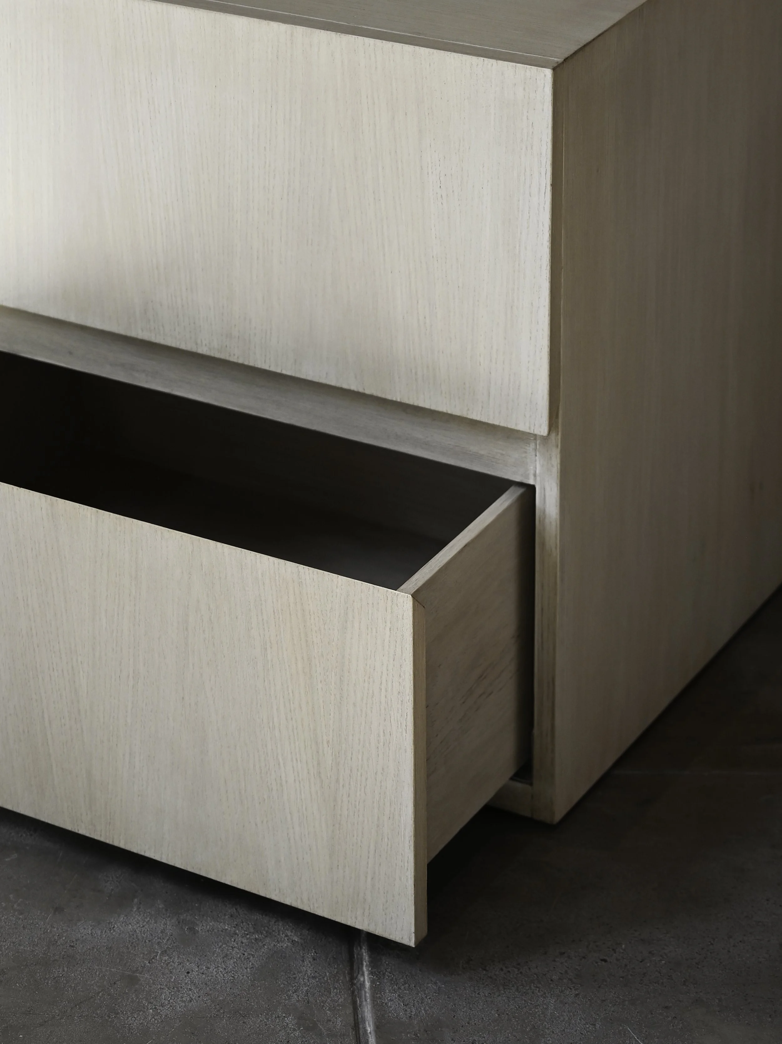 StudioOsklo_10:17_Nightstand1_4.jpg