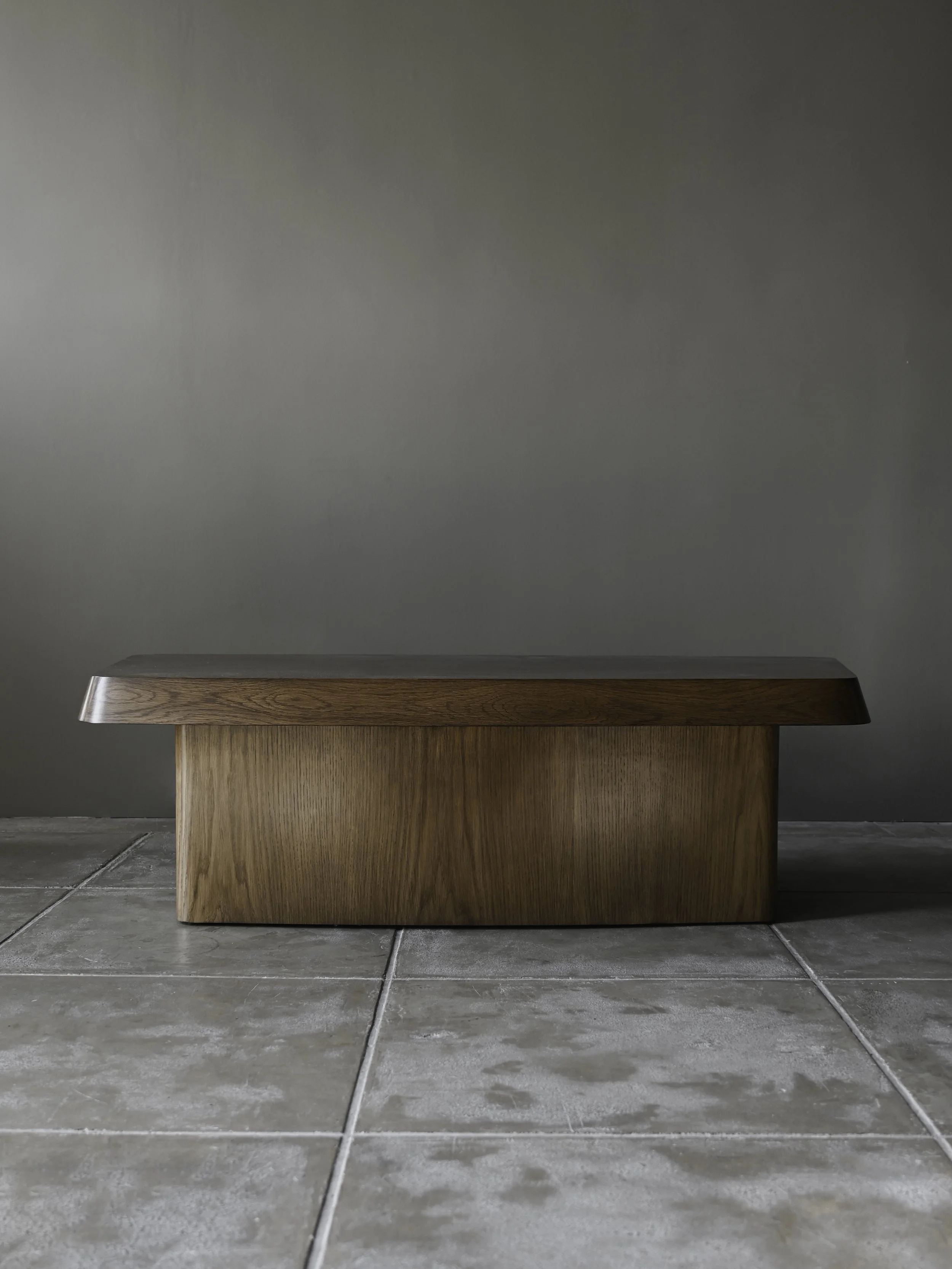 StudioOsklo_9:30_CoffeeTable3_1.jpg