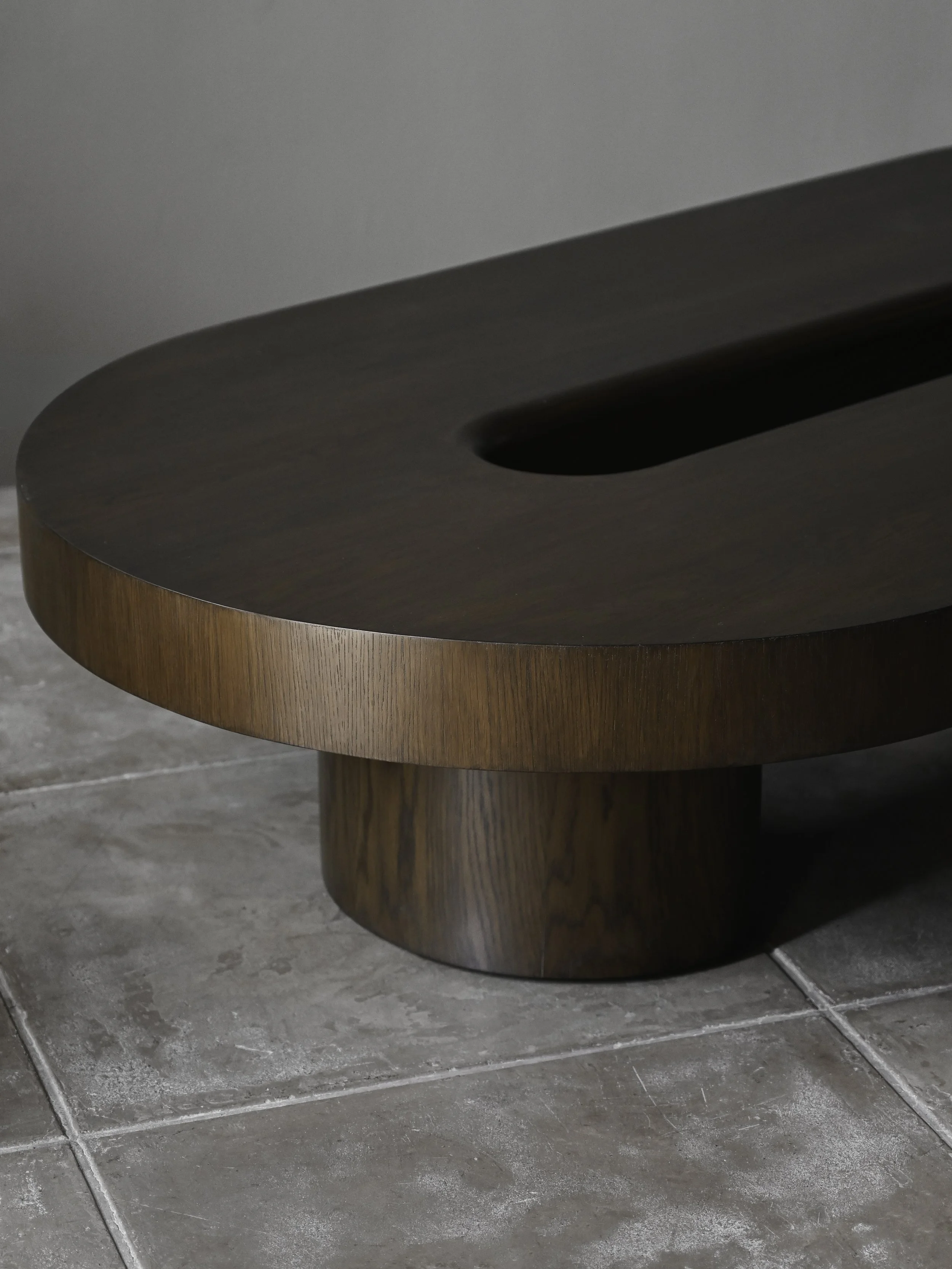 StudioOsklo_OvalCoffeeTable_2.jpg (Copy)