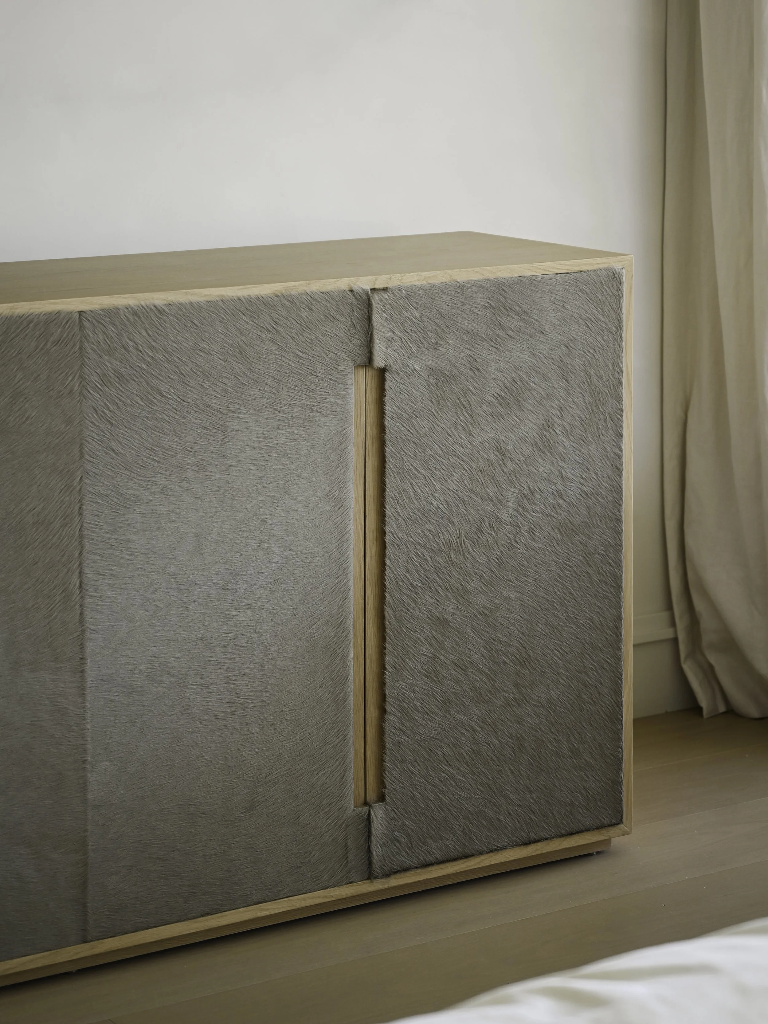 StudioOsklo_4:6:26_LomaVista_Cabinet_5.jpg