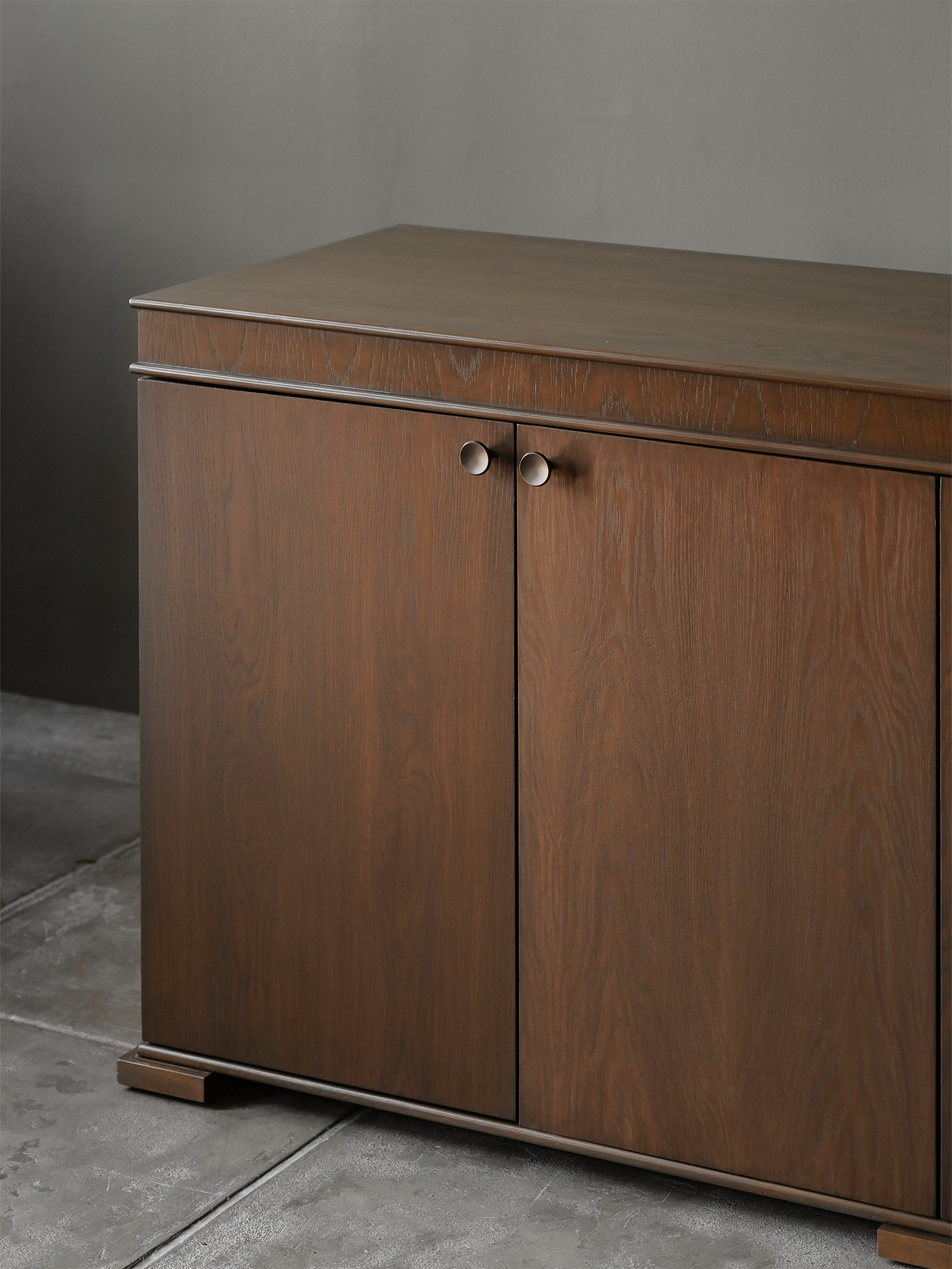 StudioOsklo_lancastercabinet_2.png