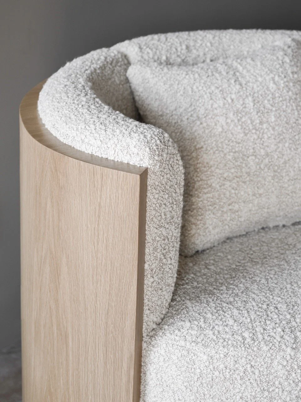 OSKLO_8:14_LoungeChair_5 Web.jpeg