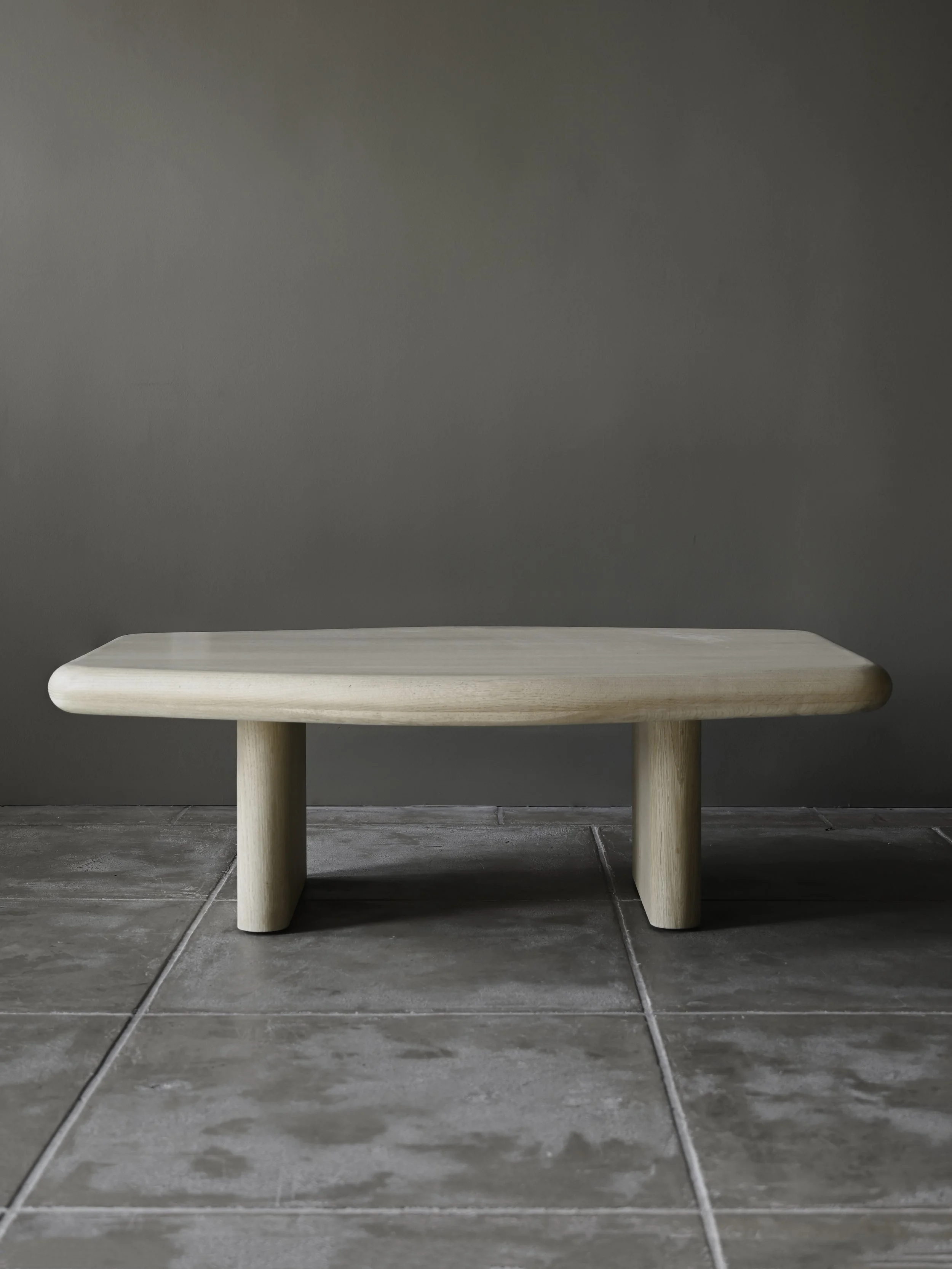 StudioOsklo_9:30_CoffeeTable2_1.jpg