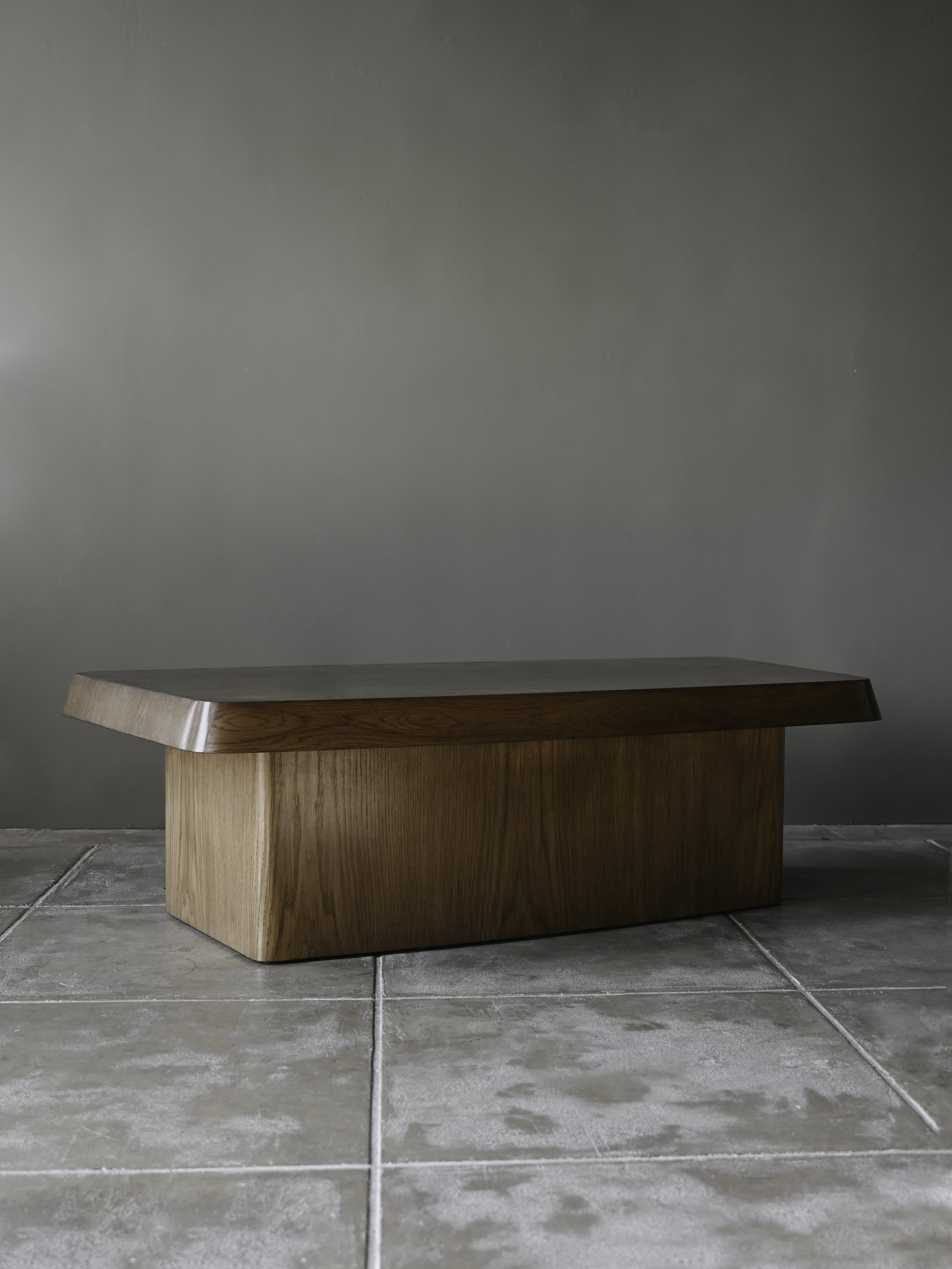 StudioOsklo_9:30_CoffeeTable3_3.jpg