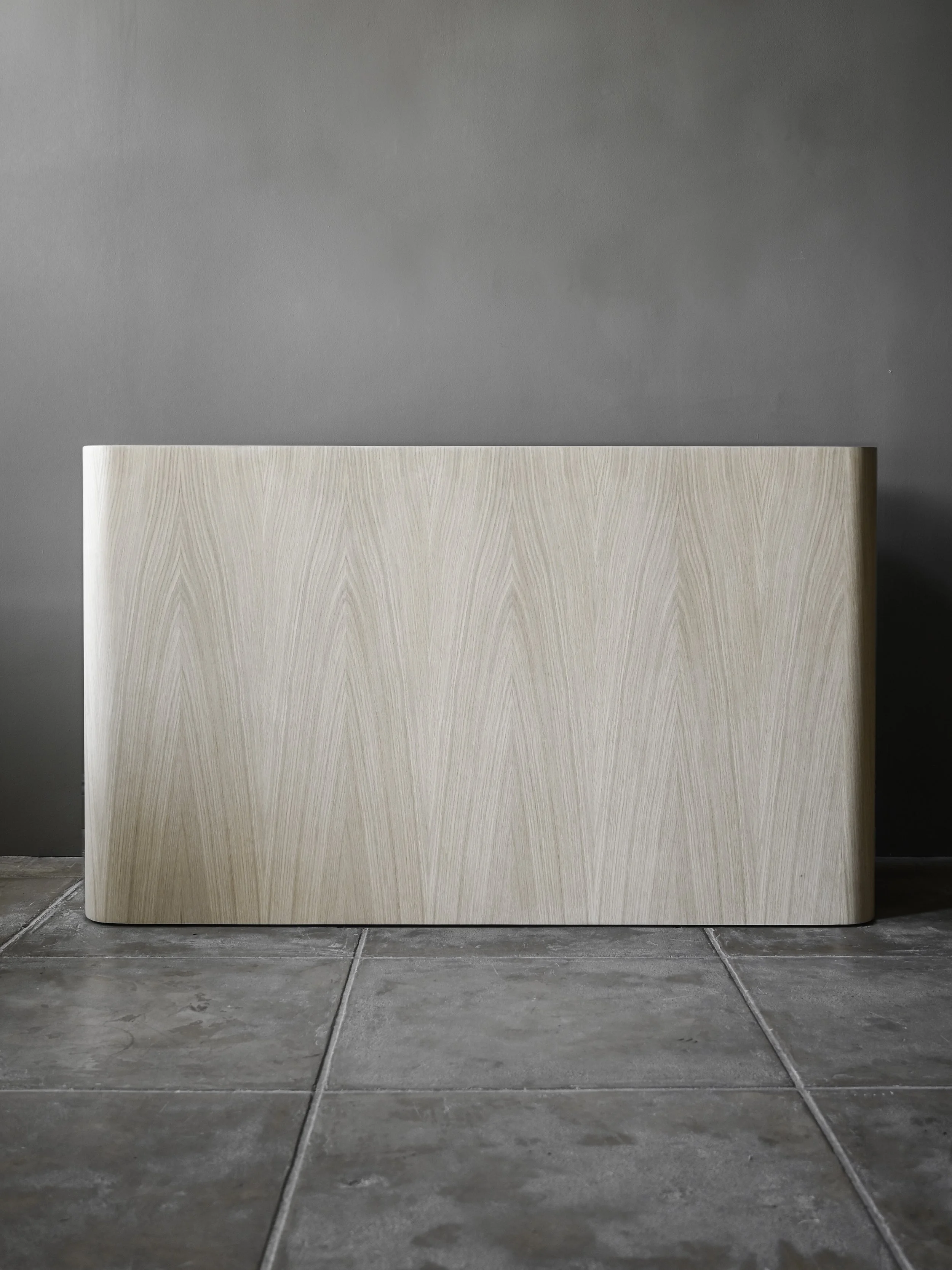 StudioOsklo_AtraniDresser_5.jpg (Copy)