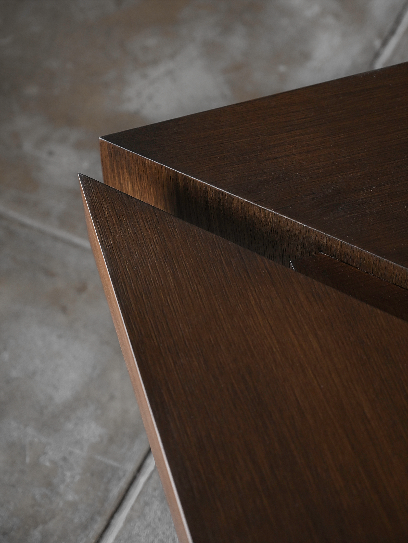 StudioOsklo_coffeetable_6.png