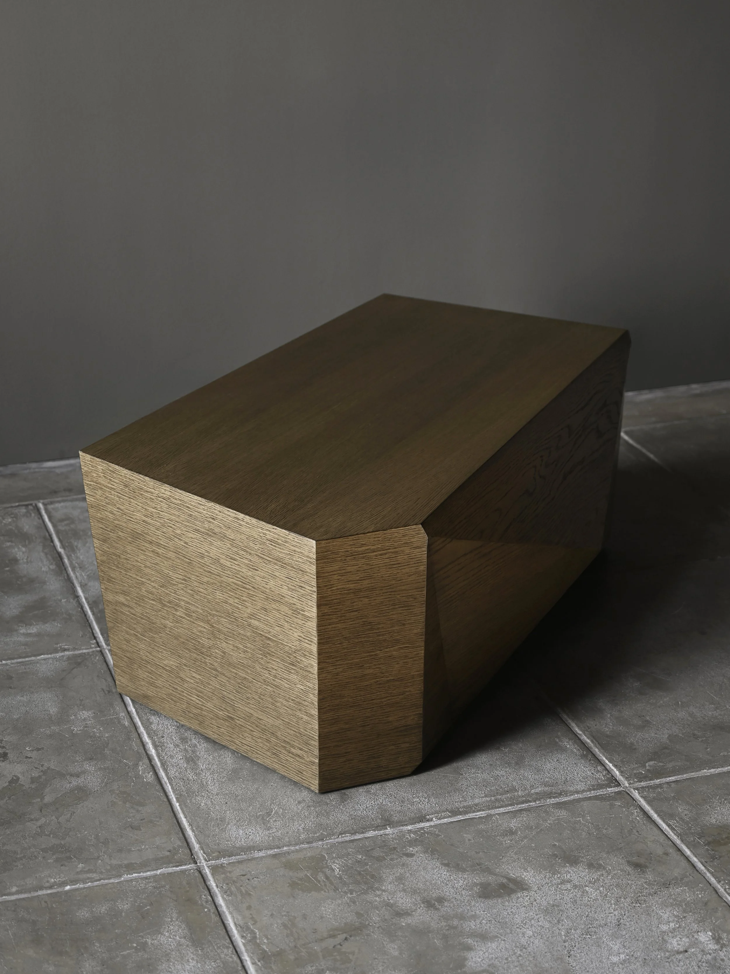 StudioOsklo_9:30_CoffeeTable1_5.jpg