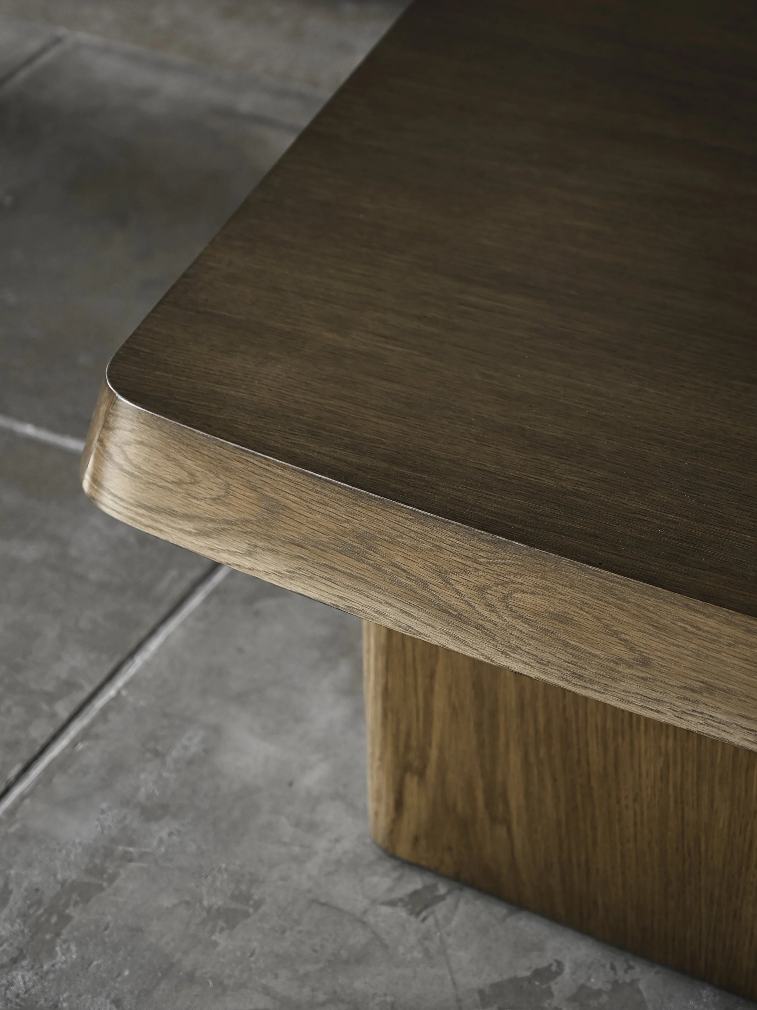 StudioOsklo_9:30_CoffeeTable3_5.jpg