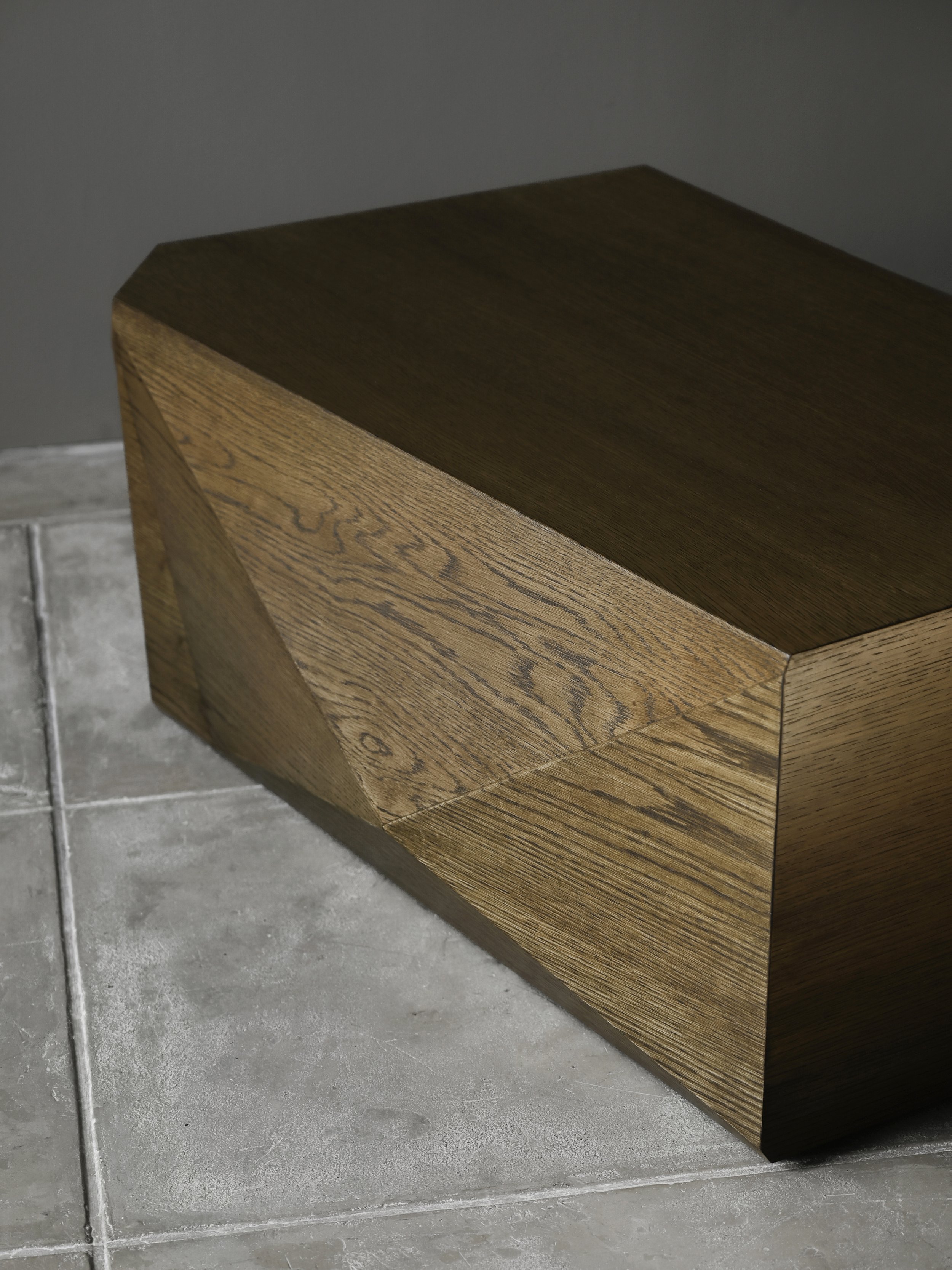 StudioOsklo_9:30_CoffeeTable1_2.jpg