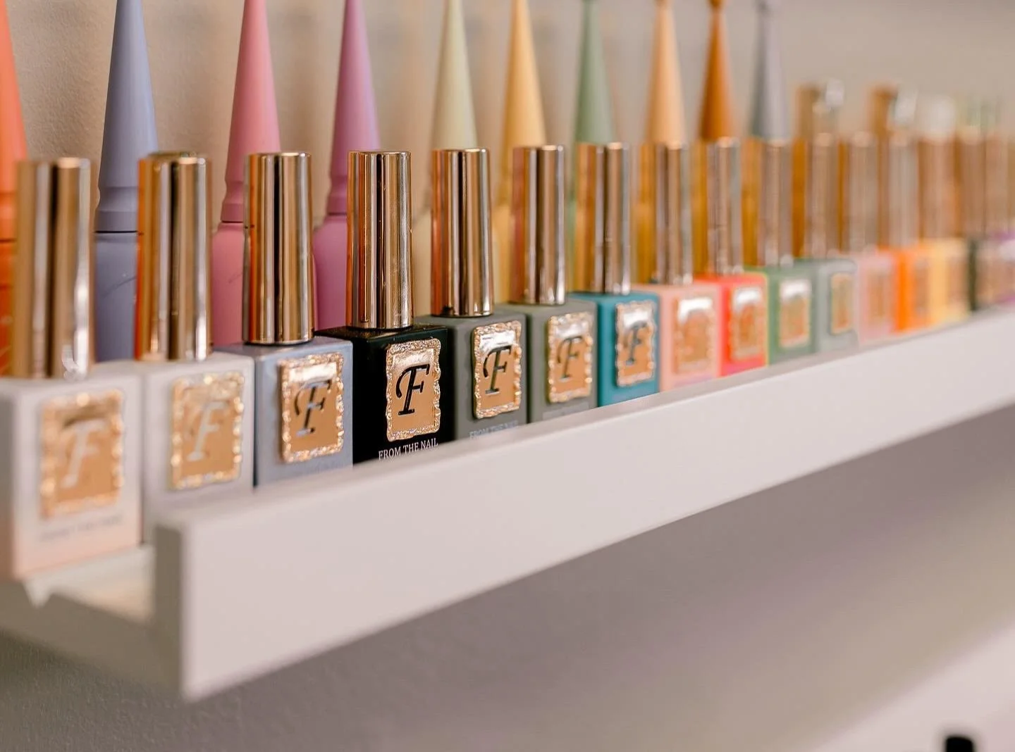 choosing nail color by undertone