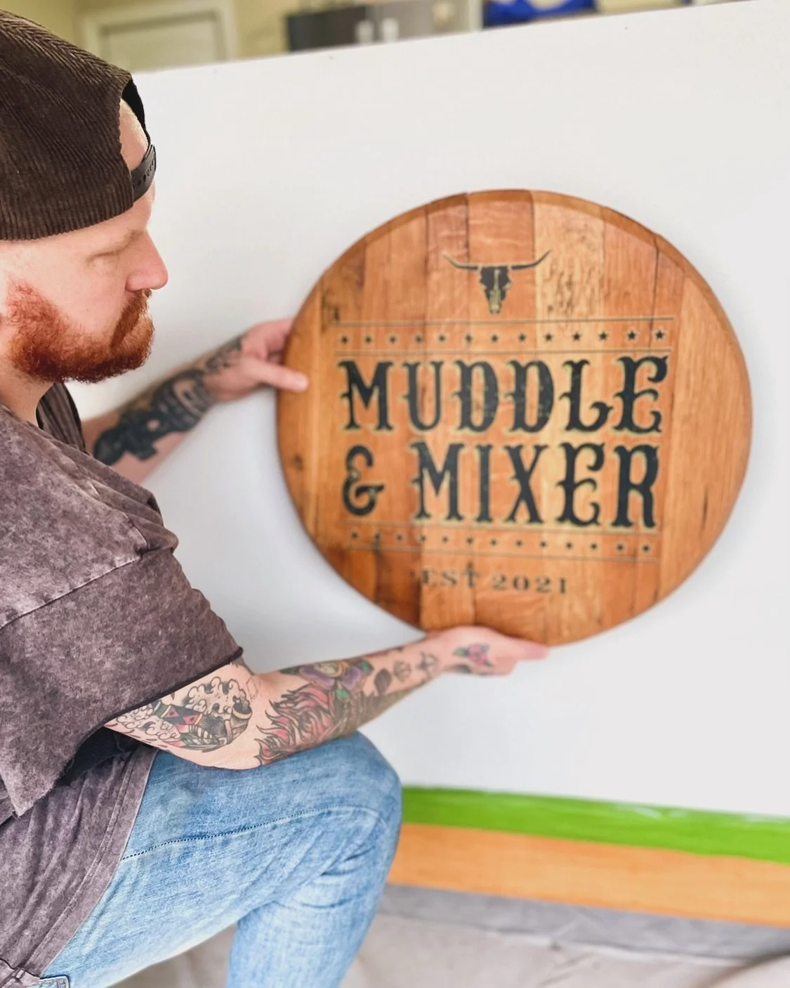 Adding the perfect finishing touch to Muddle and Mixer&rsquo;s rustic roller, is our custom bourbon barrel inscribed with our logo! 🤩 We had so much fun building this awesome fully functional bar. We know you&rsquo;ll have even more fun renting her 