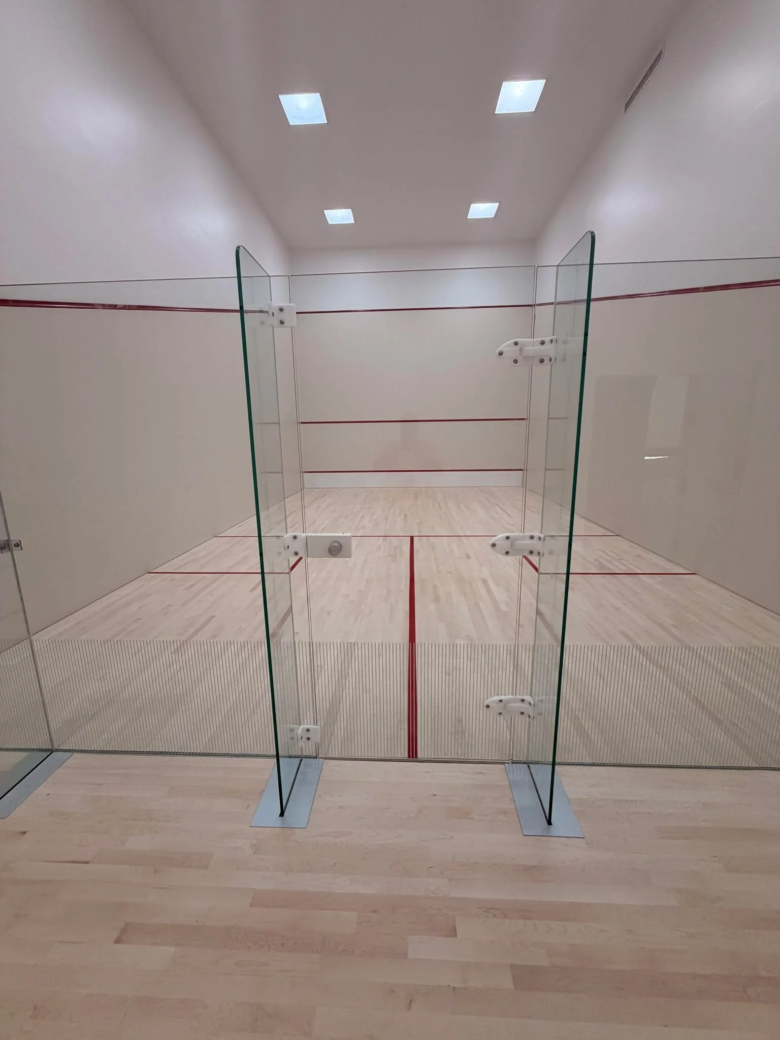 Big things are happening on court. 🔥

Racquetball ➡️ Squash Court Conversion 

We&rsquo;re proud to unveil our completed project @gallisonhall in Charlottesville, VA -&mdash; a transformation driven by precision craftsmanship, long-term durability, 