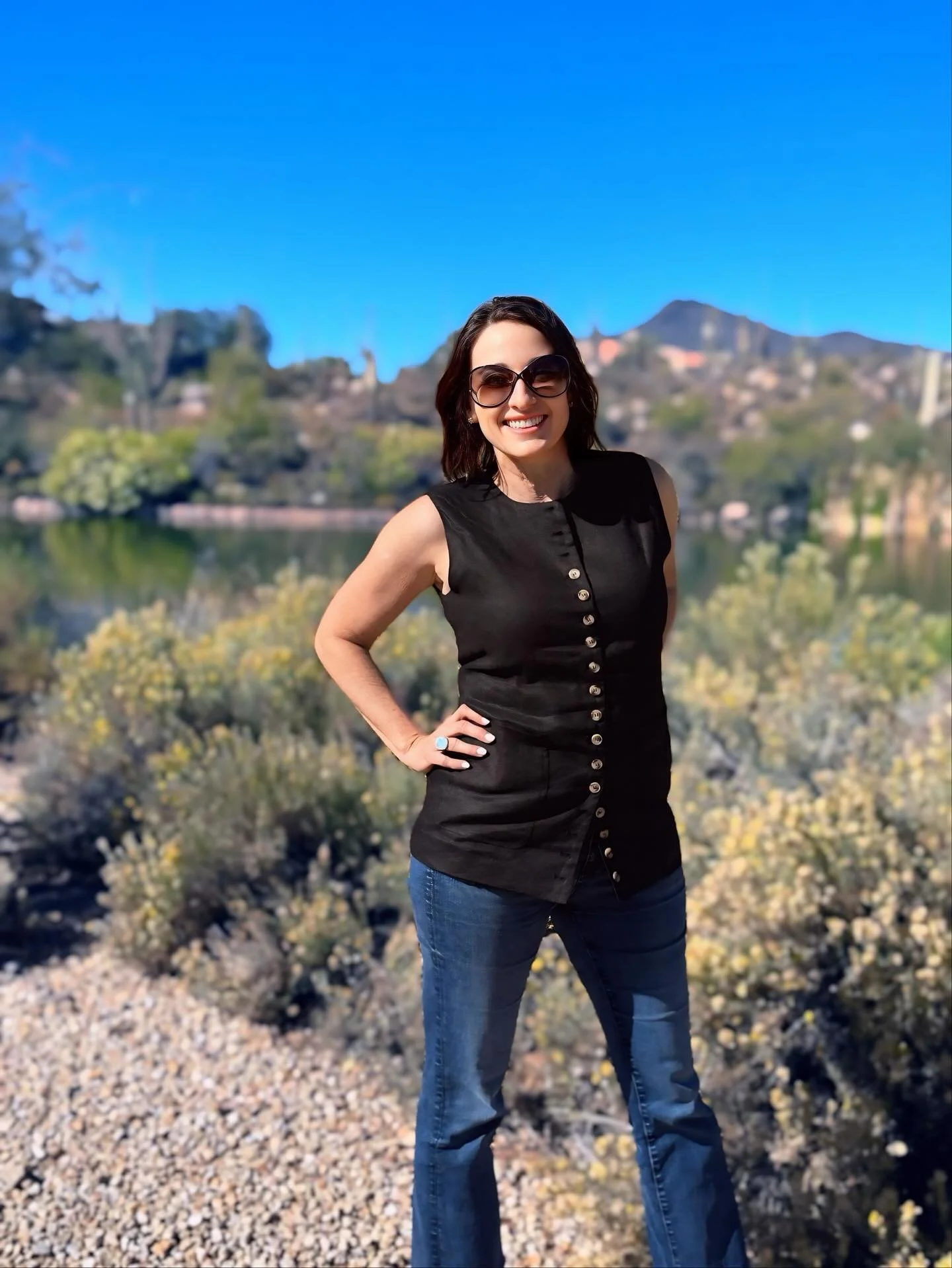 When the days get shorter in Seattle, remember there is always Scottsdale Arizona! 
&ldquo;Desert palette, blue sky therapy!&rdquo; 🌵☀️🌅

#secondhome #scottsdale #arizonavibes #sunnygetaway #desertsunset