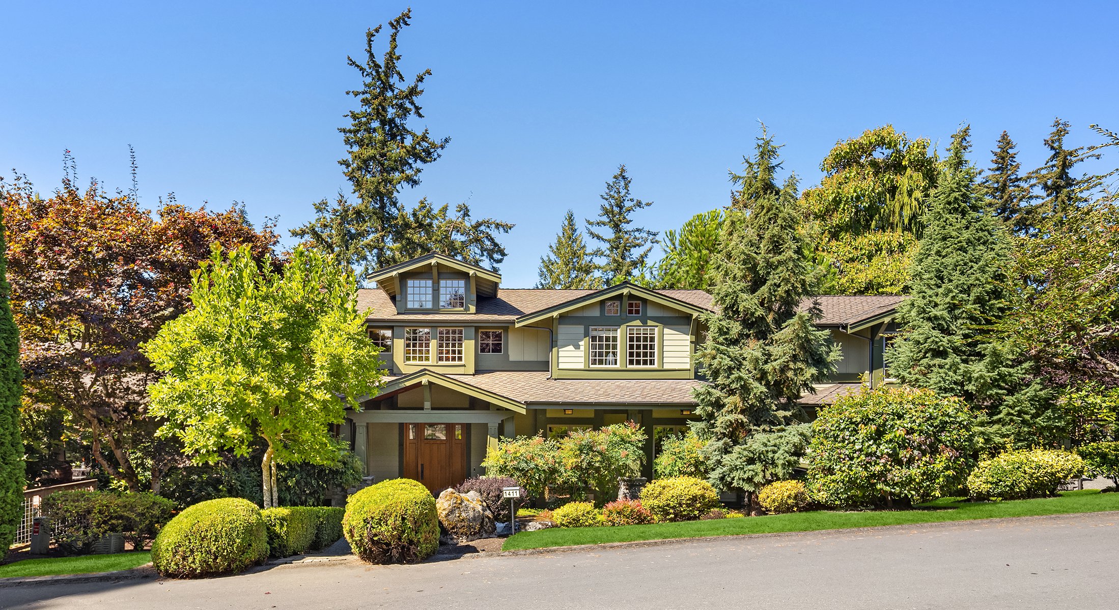 Extraordinary custom craftsman