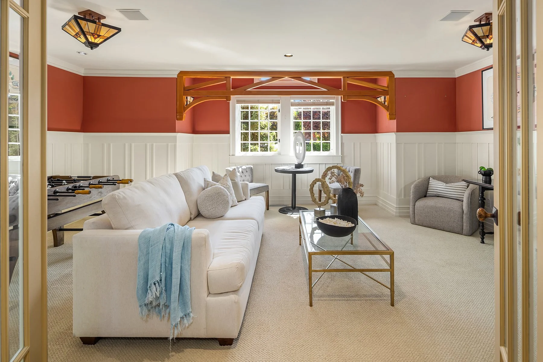 Upper-level bonus/media room