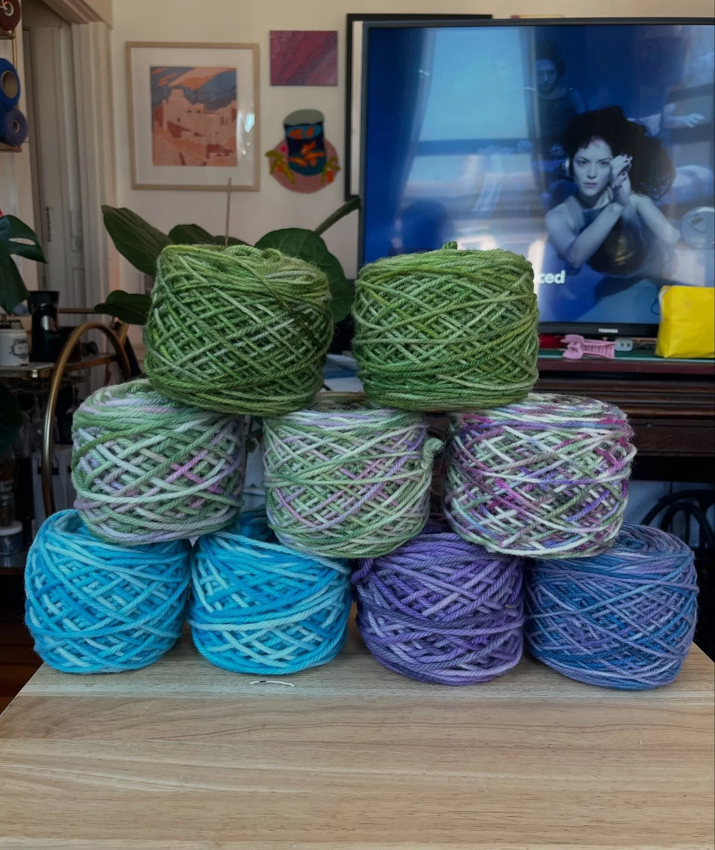 dyeing yarn for my Certification Rug at @redmapleruggery over this summer 🧶