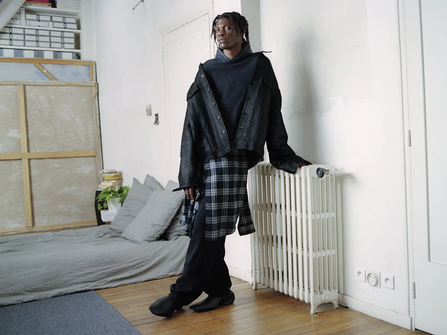 Tommy_balenciaga_look02_1500x1125.jpg