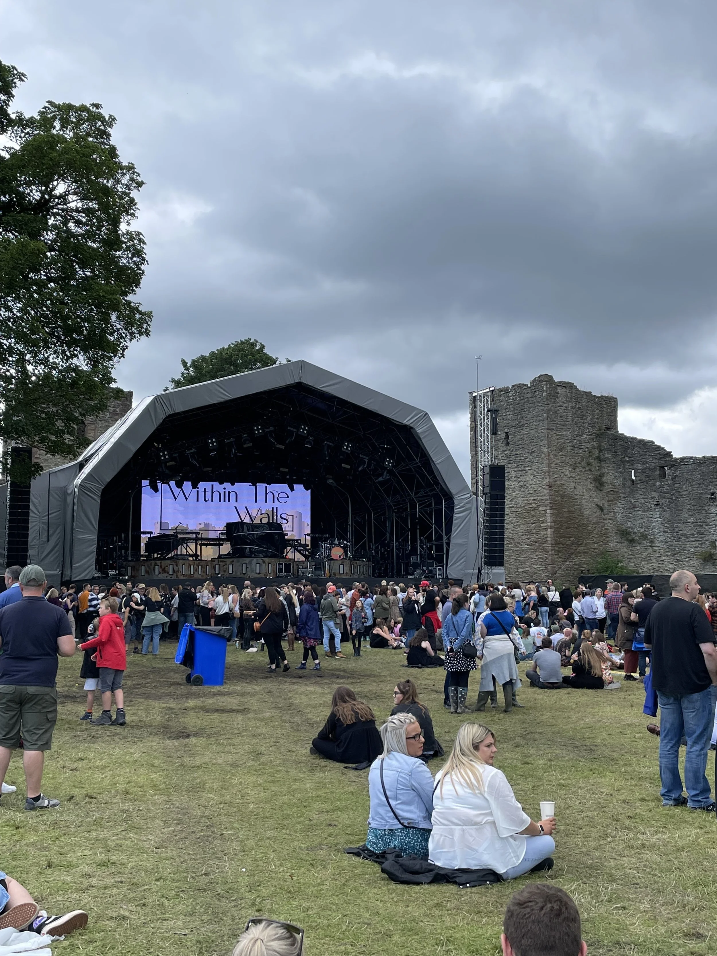 live at ludlow castle 1.jpg