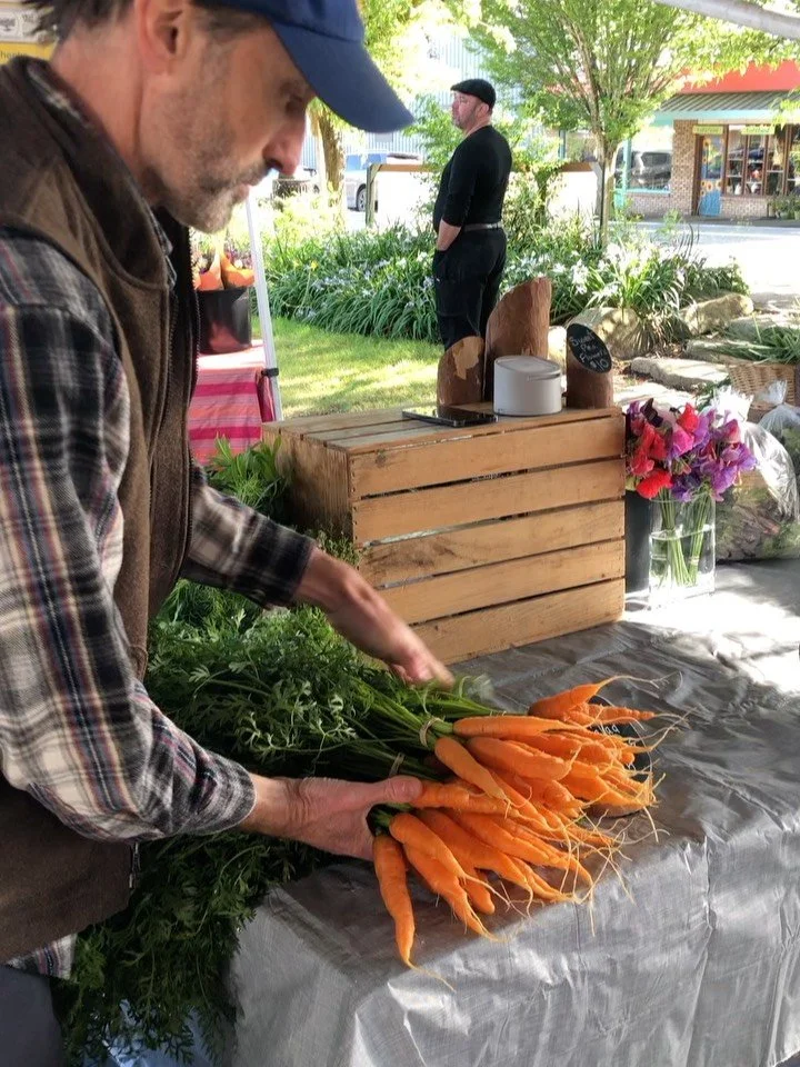 Setting up at the @vashon_farmersmarket open today 10-3. 

#vashonisland #certifiedorganicfarm