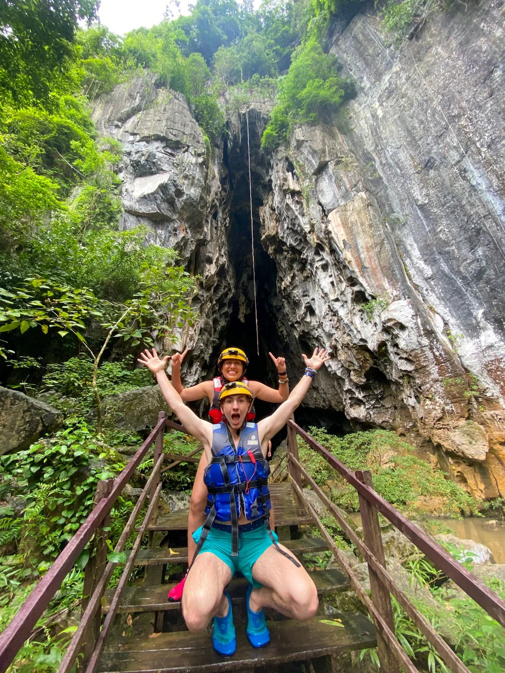 Phong Nha Dark Cave Entry.JPG
