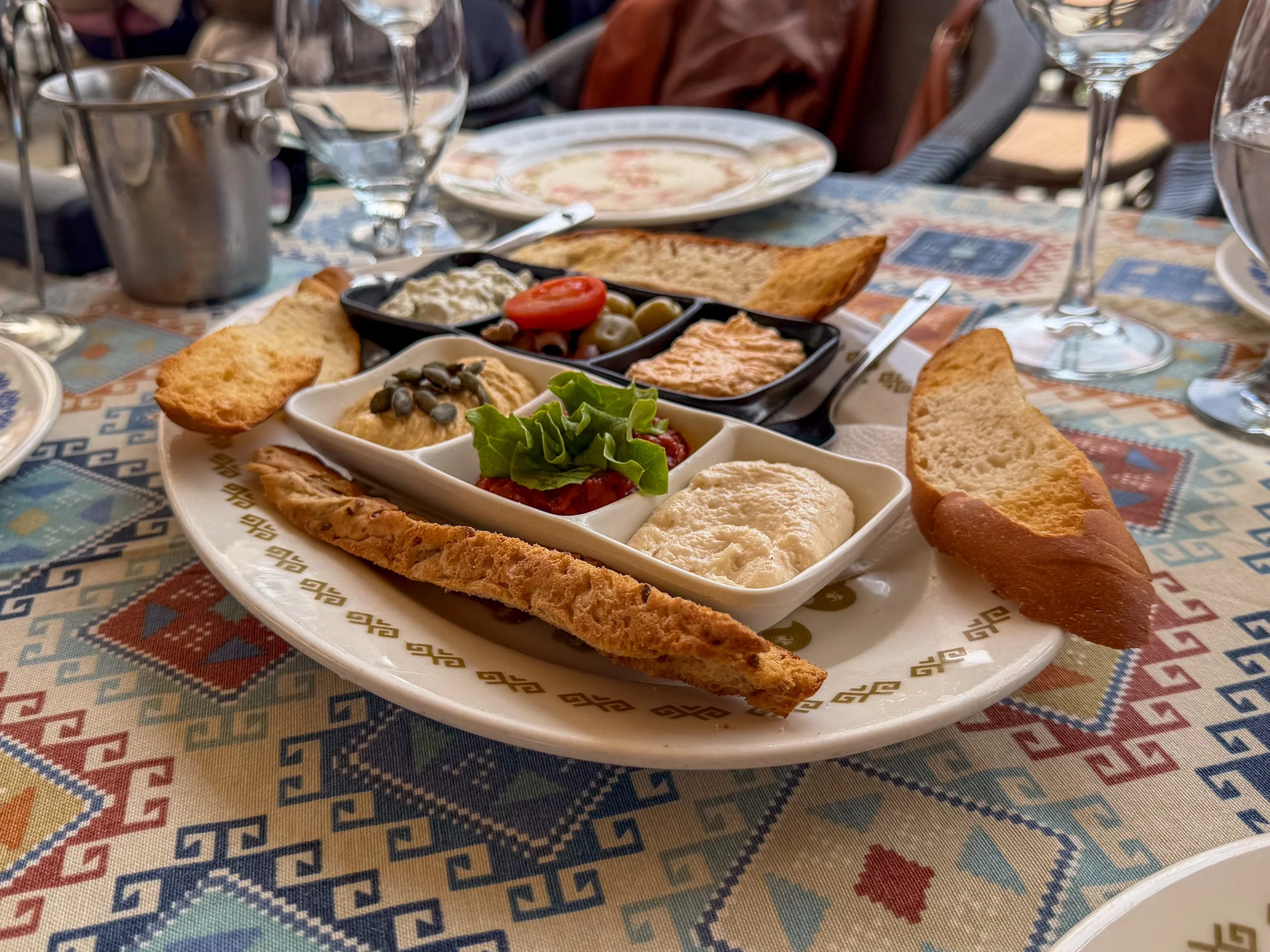 Staria Chinar varied appetisers in Varna