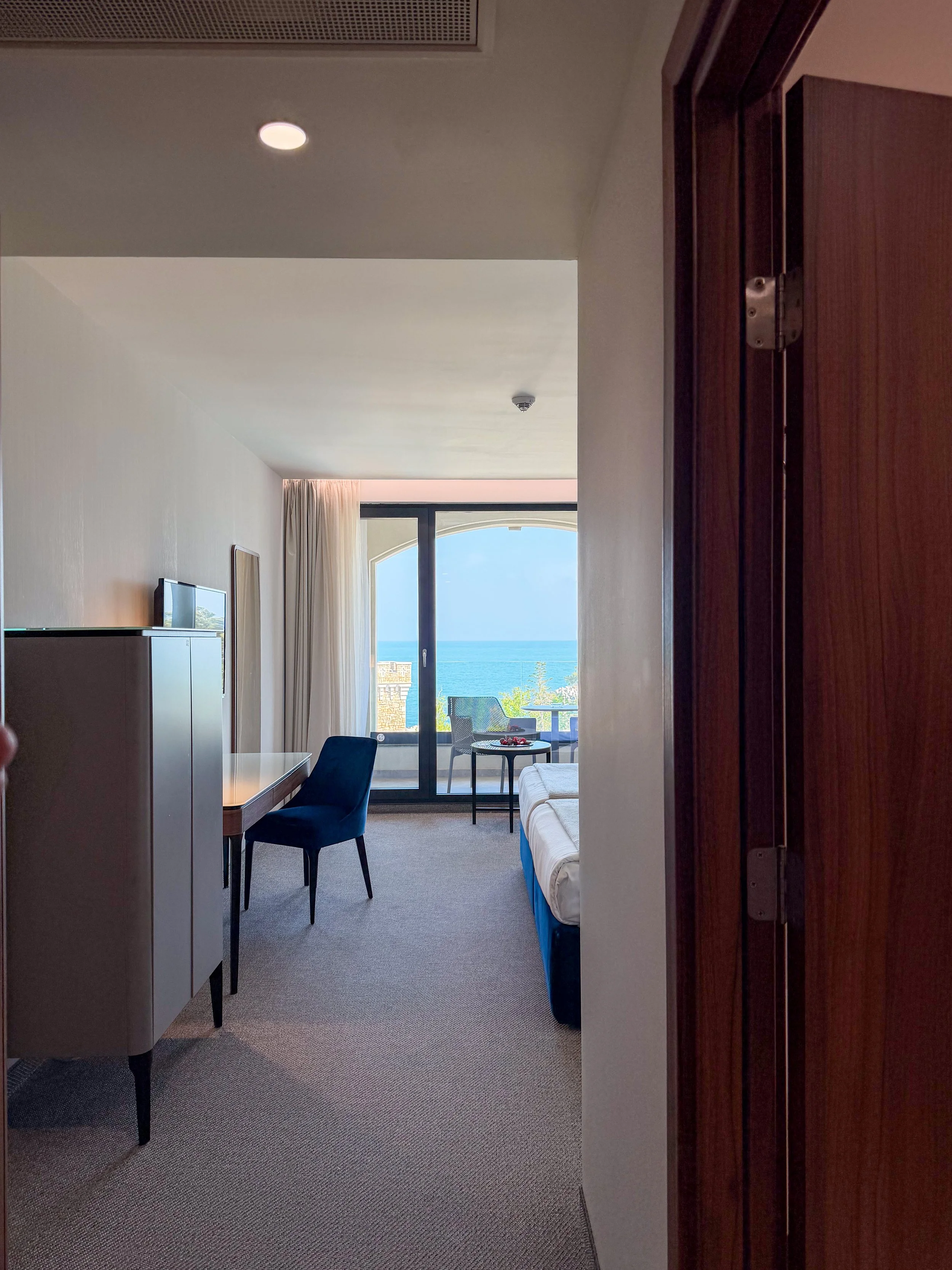 Deluxe sea view room Astor Garden Hotel Varna