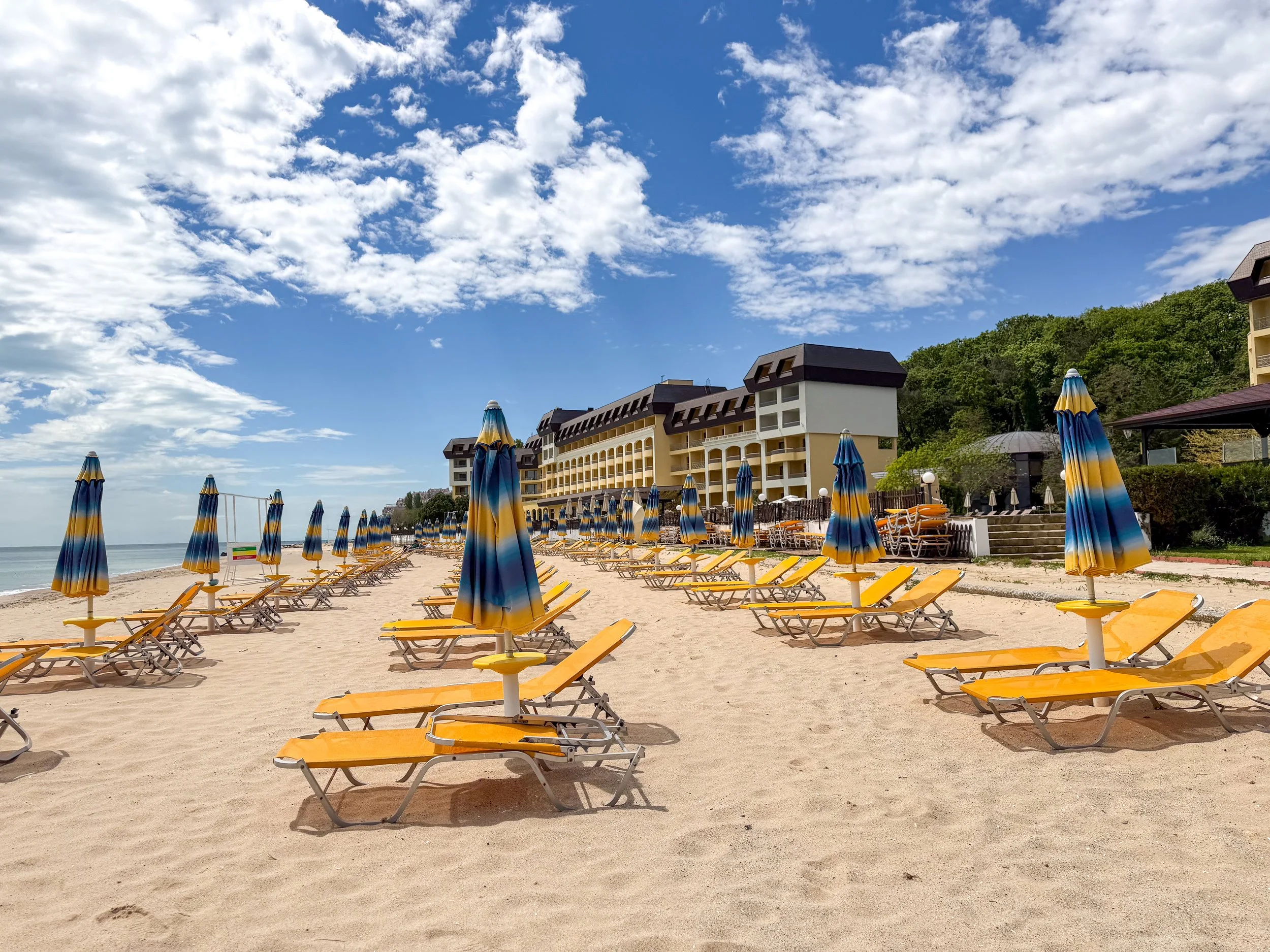 Riviera Beach Club Varna beach-3.jpg