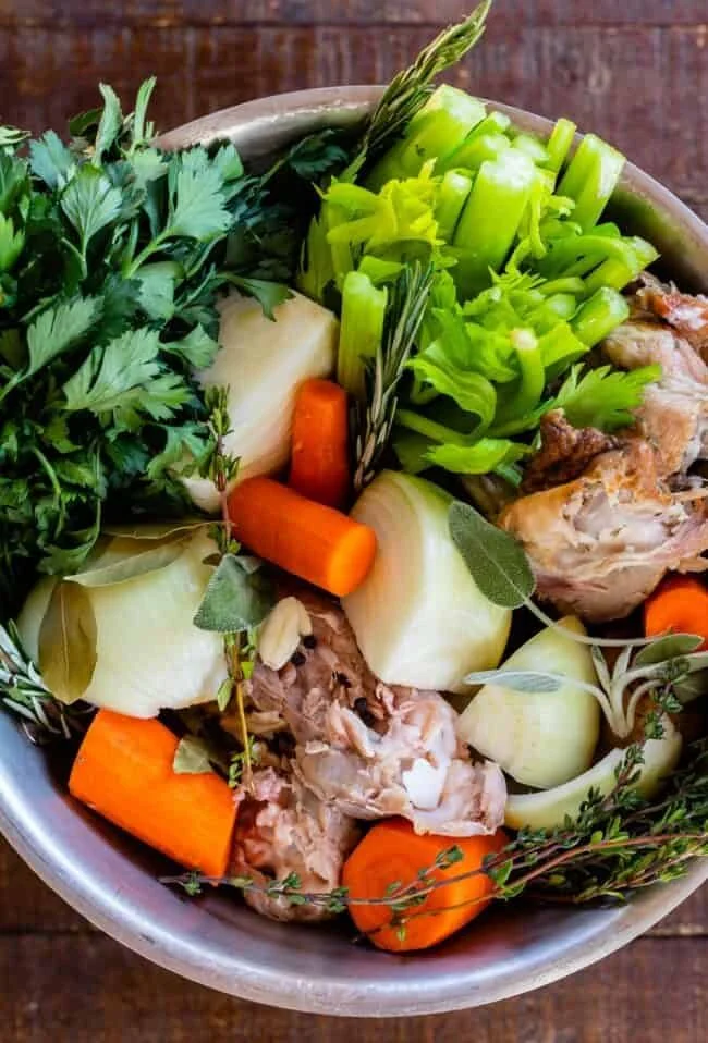How-to-Make-Turkey-Stock-from-the-Bones-2-1-e1574934475158.jpg
