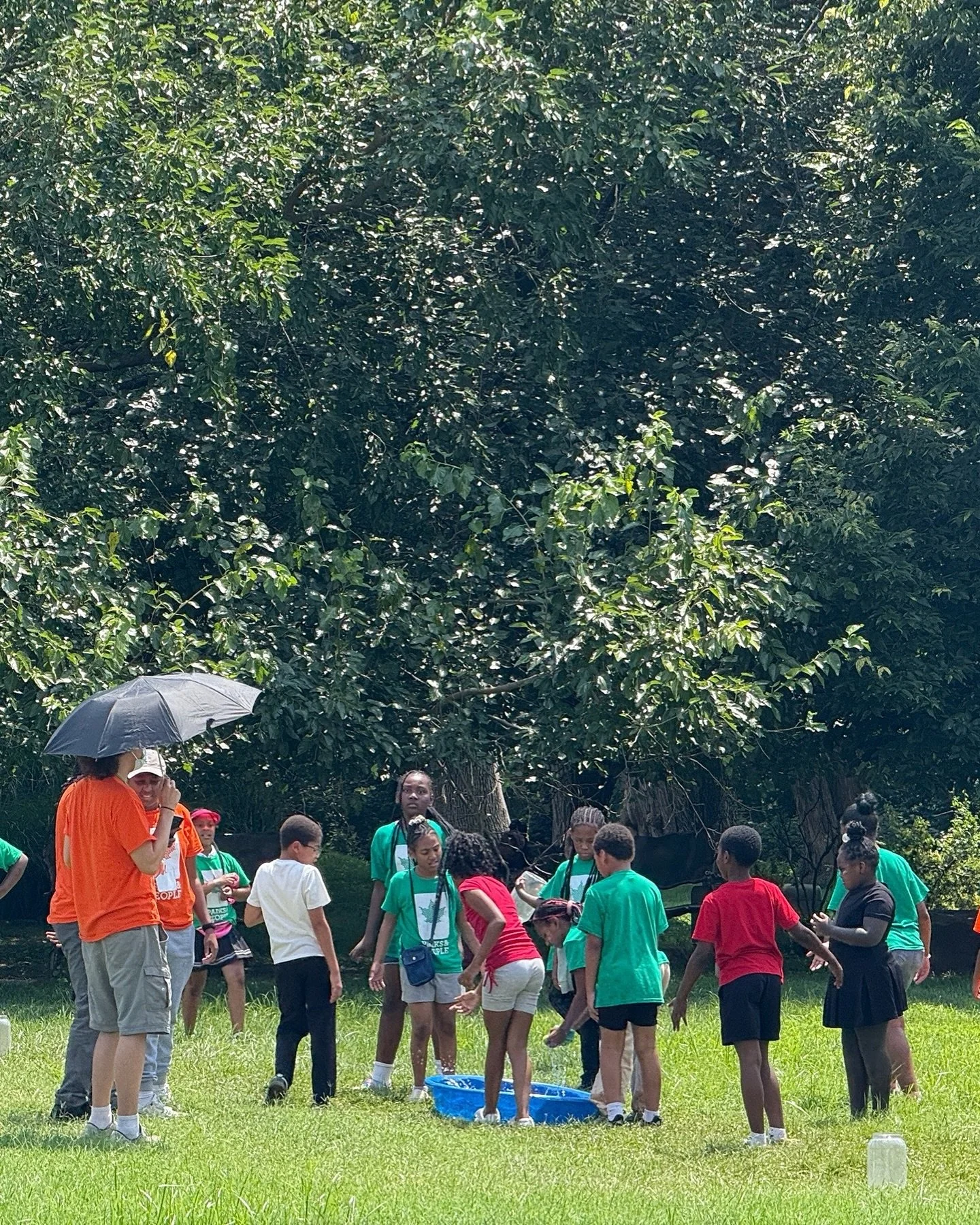 Learning, playing, and growing! ⭐️

Our SuperKids campers are having a blast as they learn and grow together. Students are honing their math and reading skills over the past few weeks while learning to be good friends and environmental stewards. 
.
.