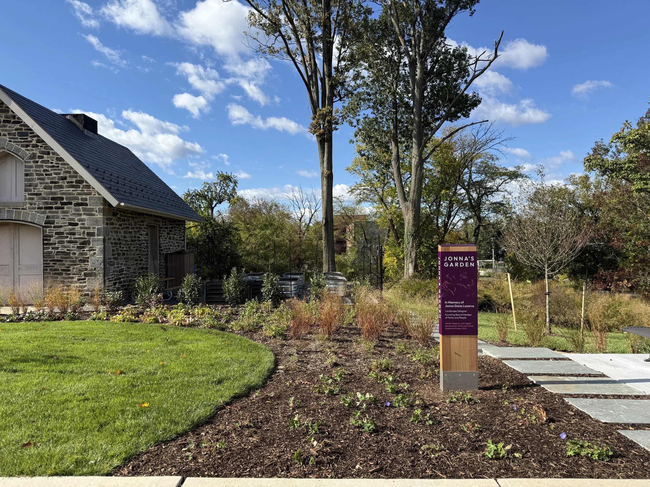 Jonnas Garden_003.JPG