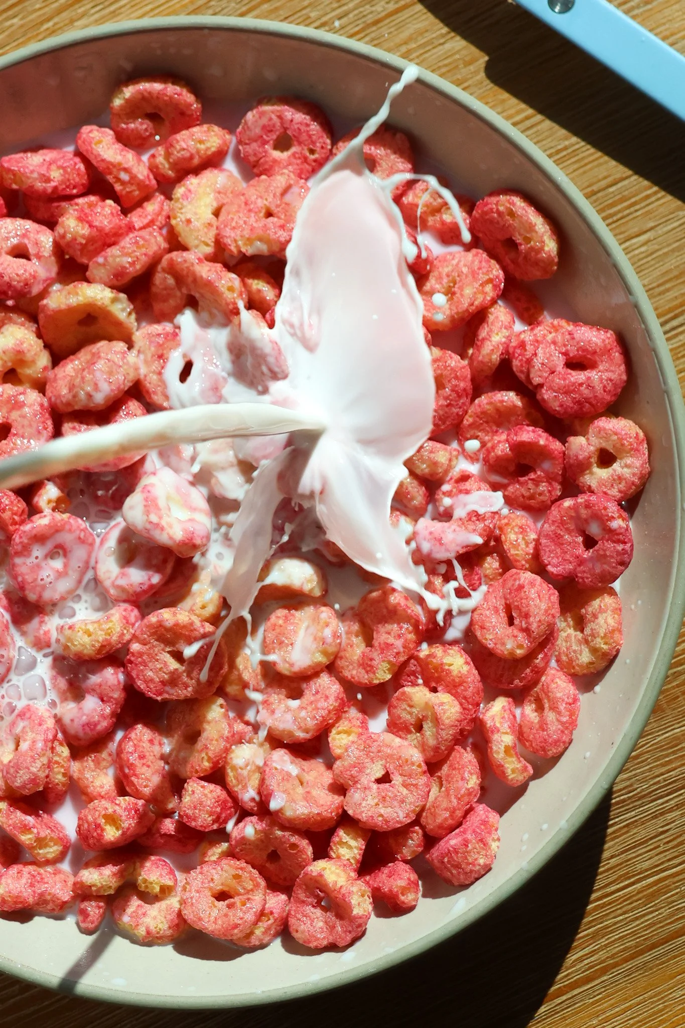 Milk Pour_Fruity_Chelsea Crane.jpg