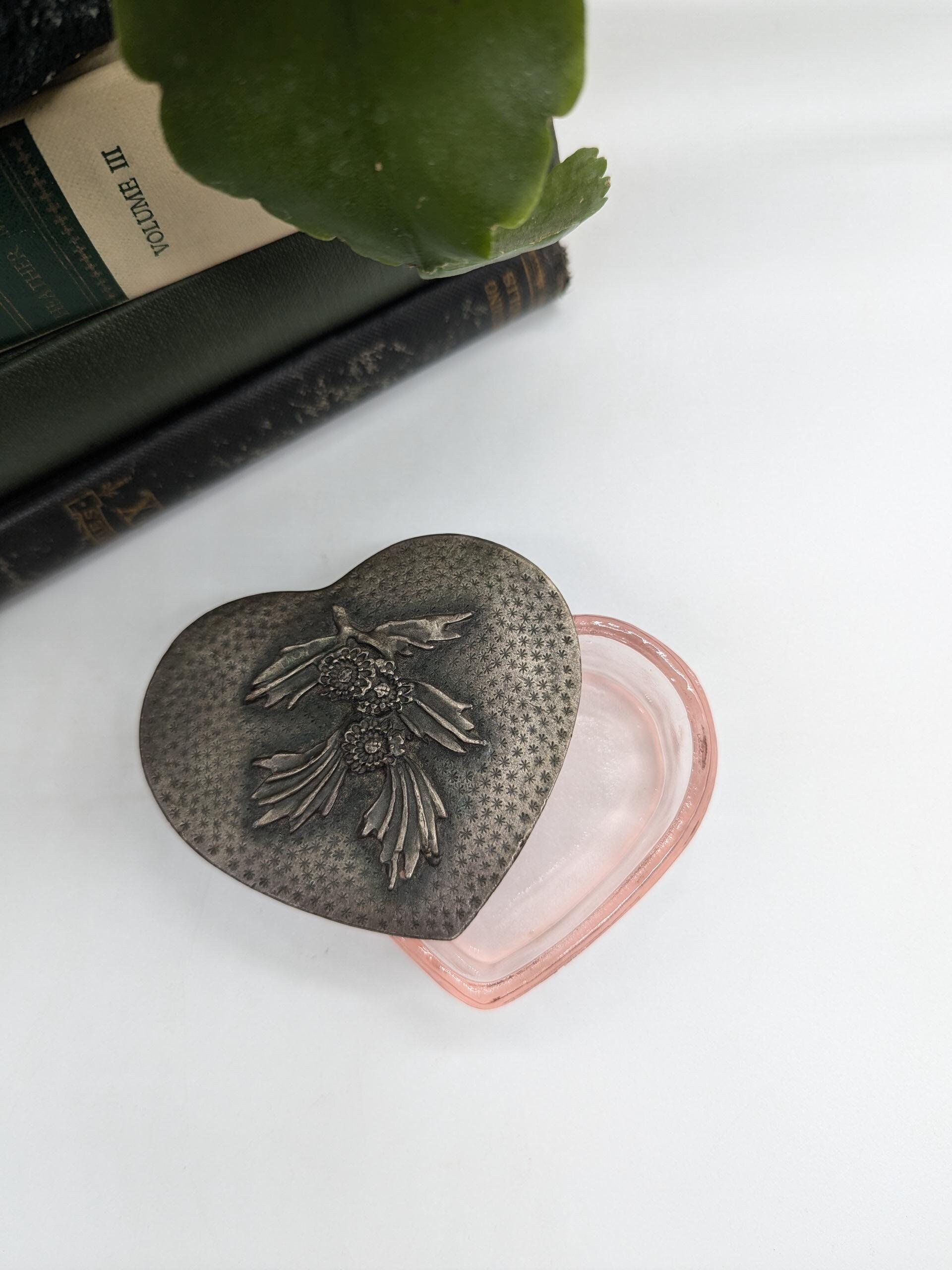 https://i.etsystatic.com/37121269/r/il/97ad9c/6271916775/il_fullxfull.6271916775_amhv.jpg