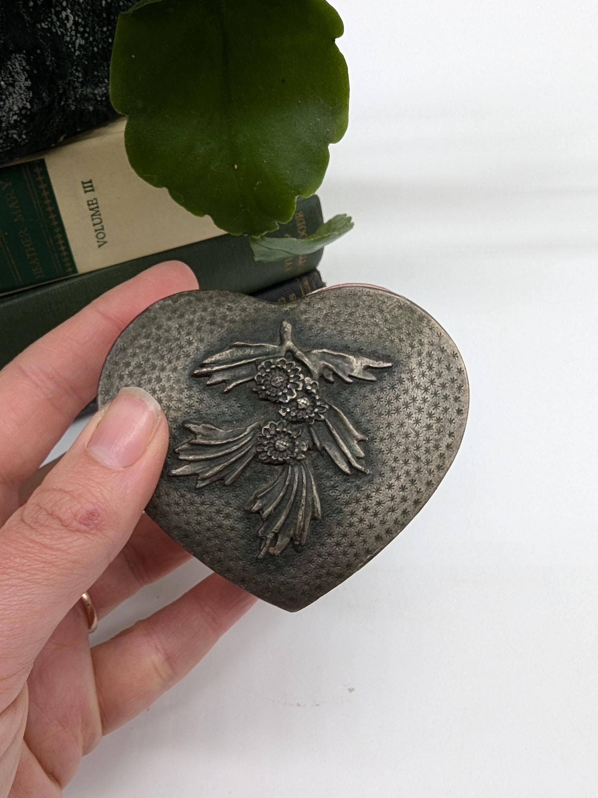 https://i.etsystatic.com/37121269/r/il/c9881d/6223867344/il_fullxfull.6223867344_rixa.jpg