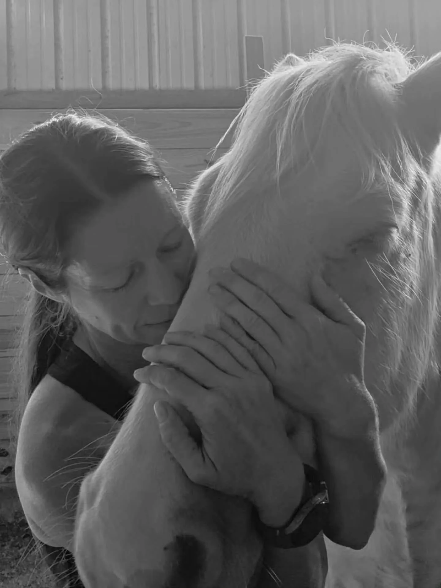 Fun Fact Friday😉
Ever wonder why you instantly feel better around horses? 🐴💓 It&rsquo;s science! Their heart&rsquo;s electromagnetic field is 5x larger than ours. They can even hear your heartbeat from 4 feet away. These gentle giants don&rsquo;t 