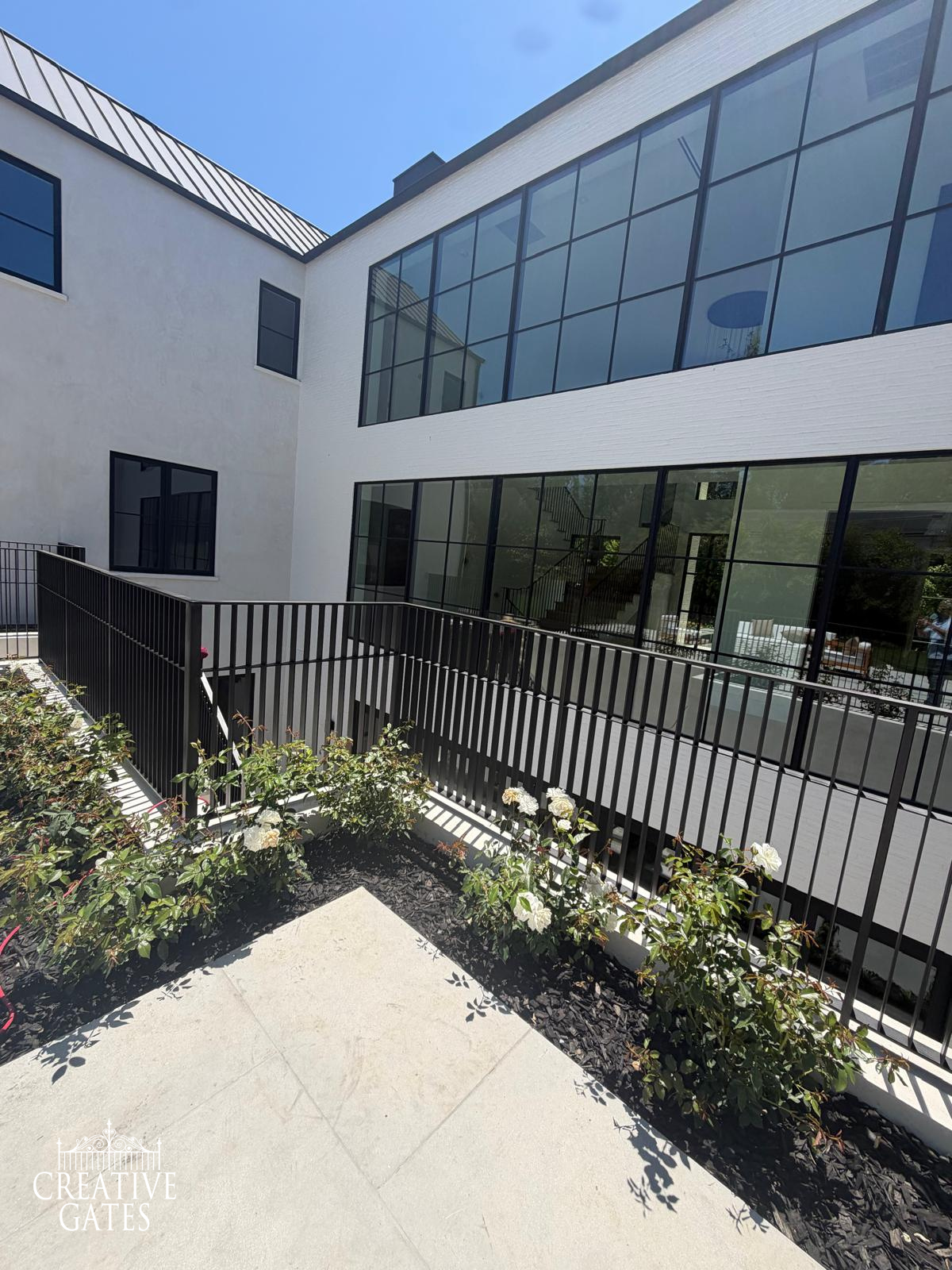 EXTERIOR RAILINGS 42.png