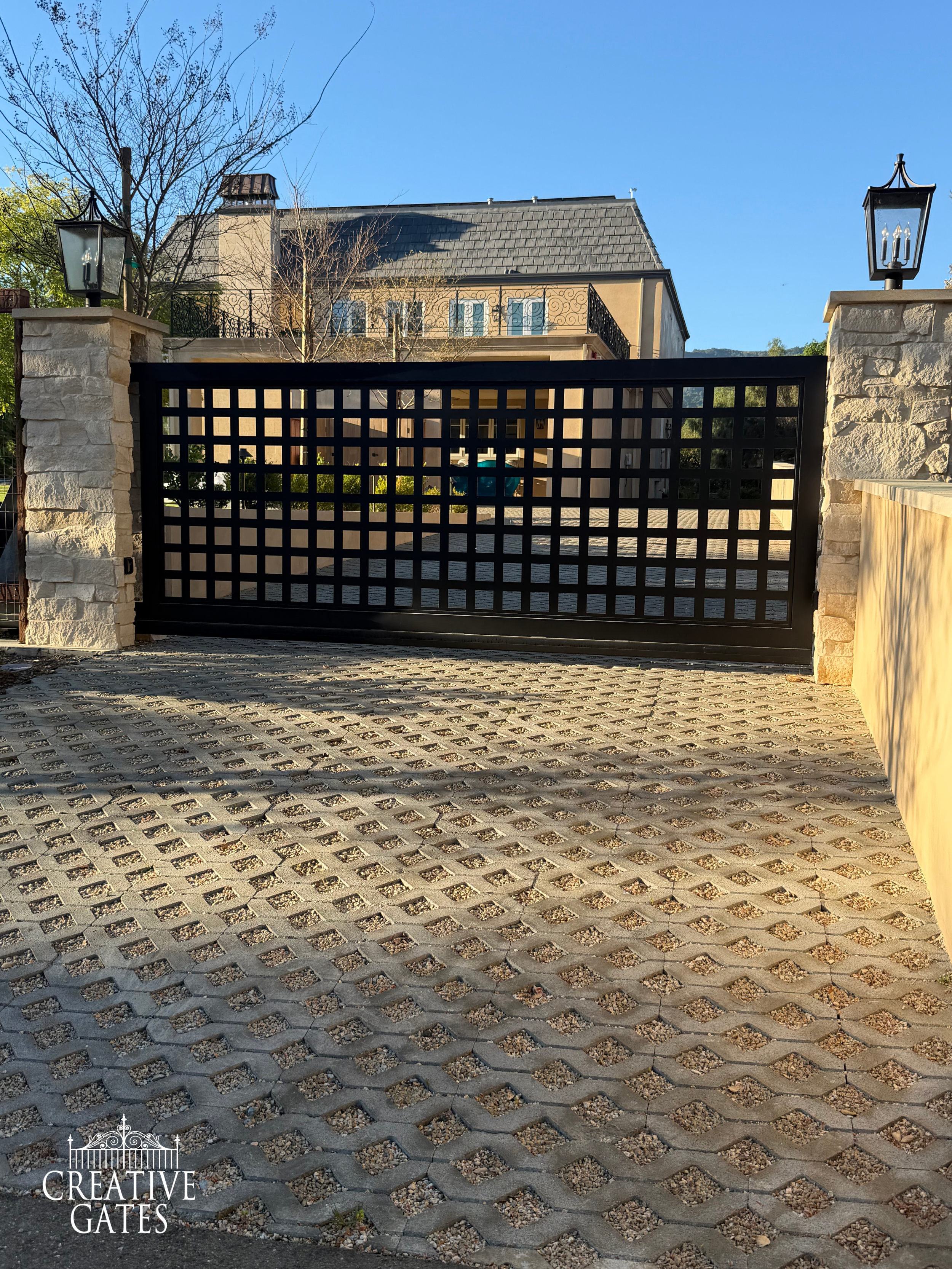 CANTILEVER GATE 5.png