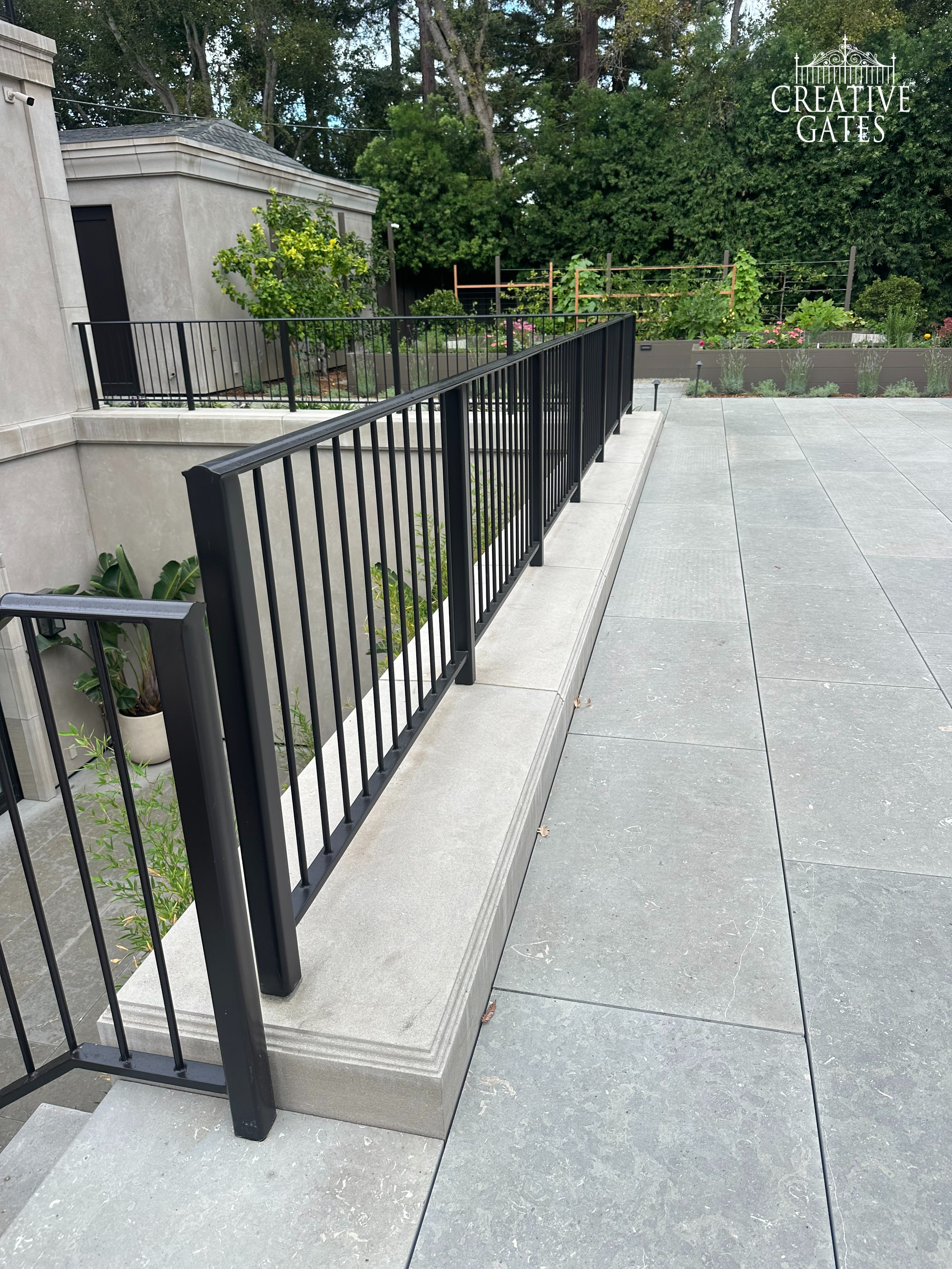EXTERIOR RAILINGS 39.png