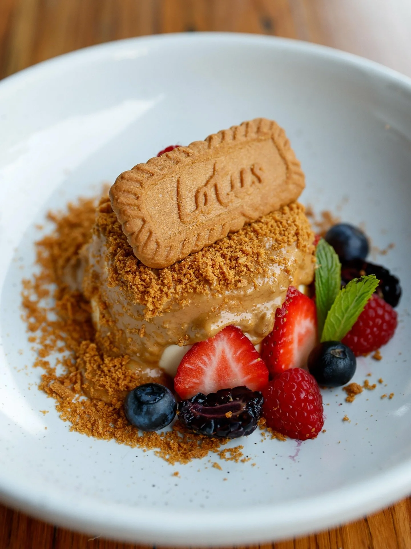 ✨ NEW DESSERT ALERT ✨
Our creamy Panna Cotta Biscoff 🍮✨
Smooth, velvety panna cotta topped with crunchy Biscoff crumbs and drizzled with caramelised Biscoff spread. The perfect sweet ending! 🤎

#LaPiazzetta #Biscoff #PannaCotta #ItalianDessert #Syd