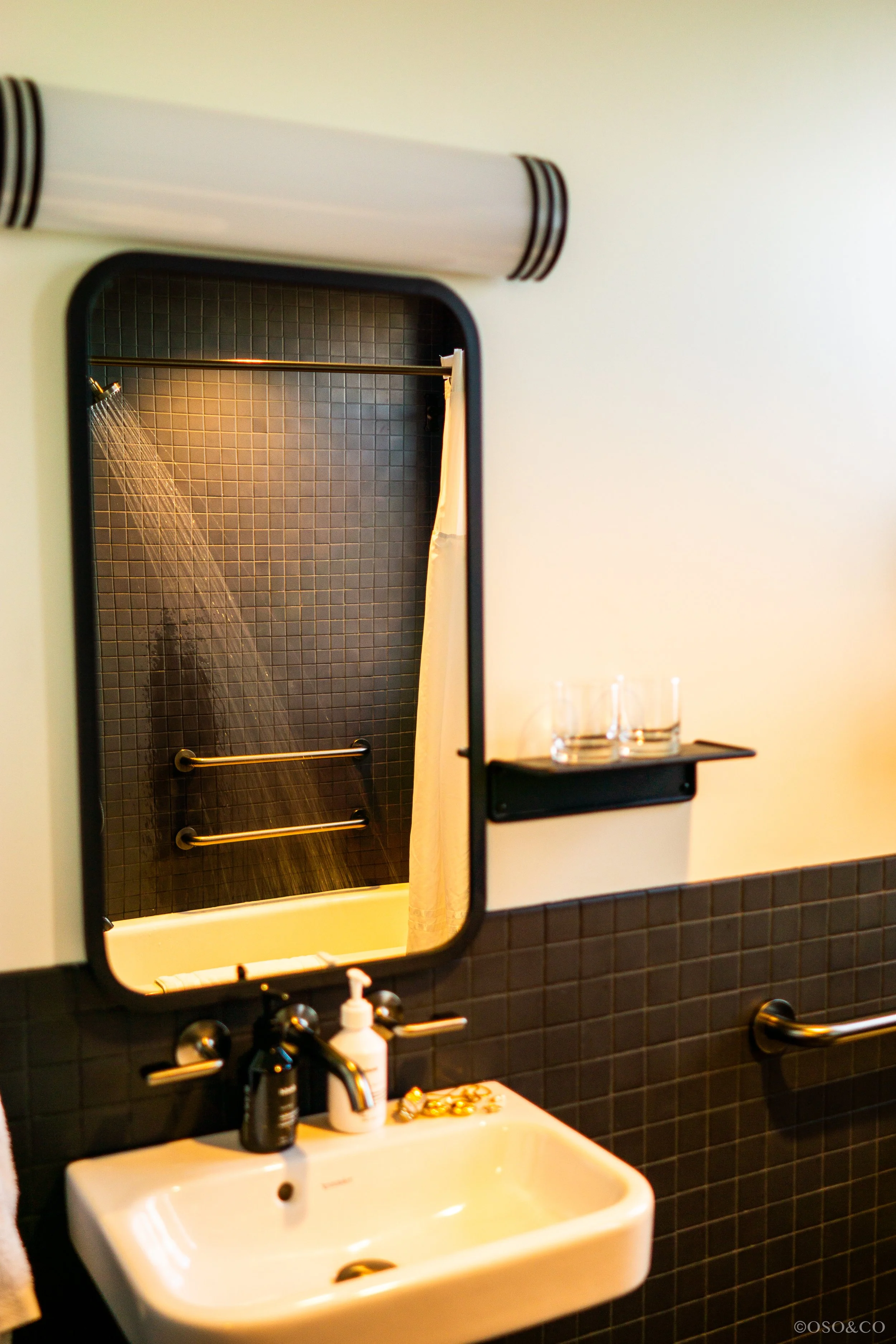 HOX_OSO&CO_2.25-066 copy.jpg