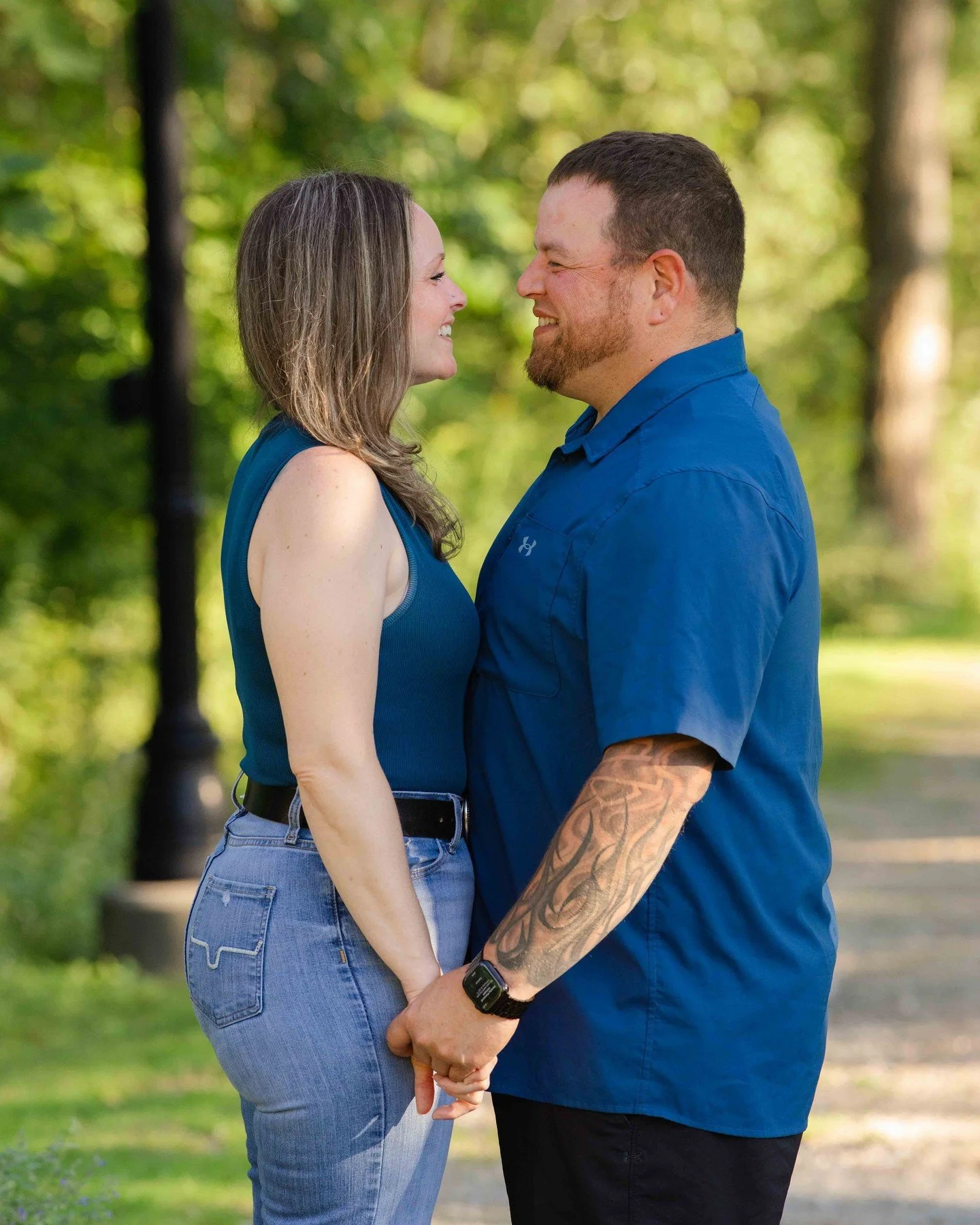 Mindy &amp; Jon have been together for 17 years, and you can tell. They're completely at ease with each other. Mindy picked Bedford Village Common for their engagement session, and I had no idea what to expect. Turns out it's got a ridiculous amount 